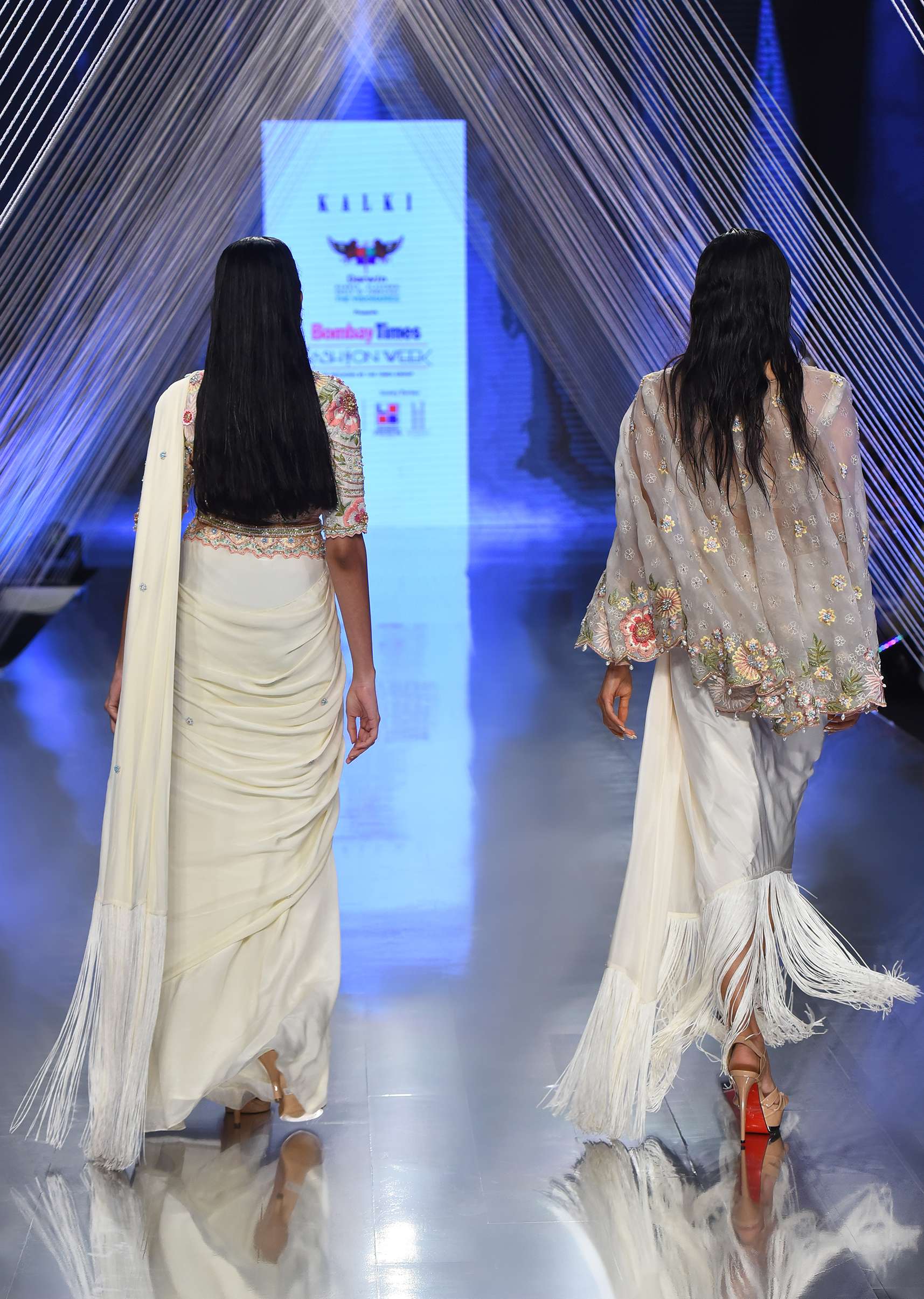 cream_lehenga-m001at549y-sg102129_4_62490cea-a745-4669-b21d-2314b409b1dc.jpg