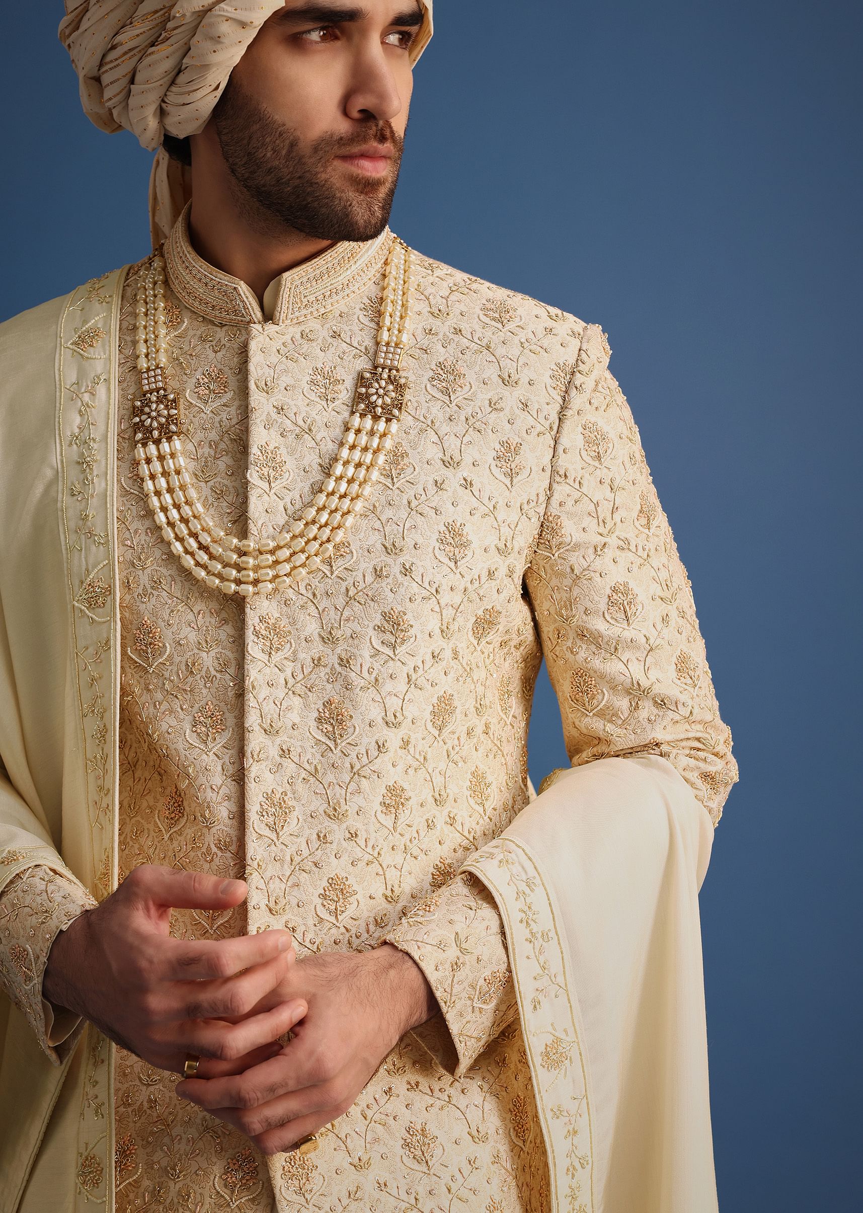 cream_sherwani_suit_with_hand_work-sg253119_3_b52022cc-a3f1-49e2-84fc-d7d2e0cf433b.jpg