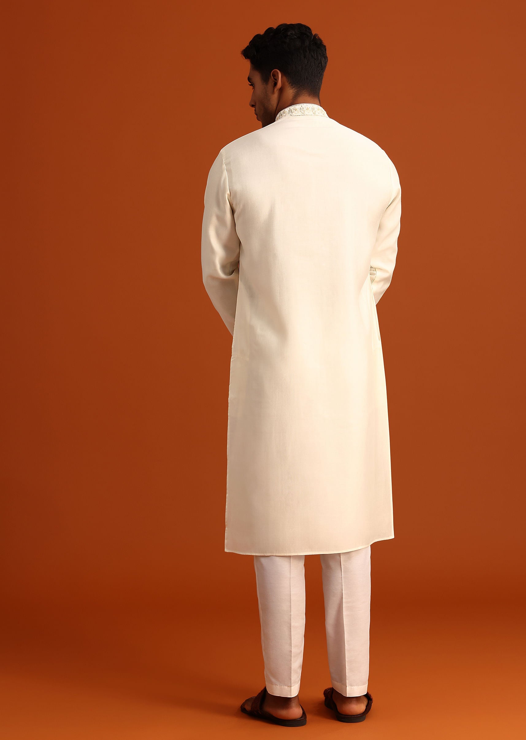 cream_threadwork_kurta_set-sg263615_2_668c91d2-39d2-4779-9481-cd5957e6b99d.jpg