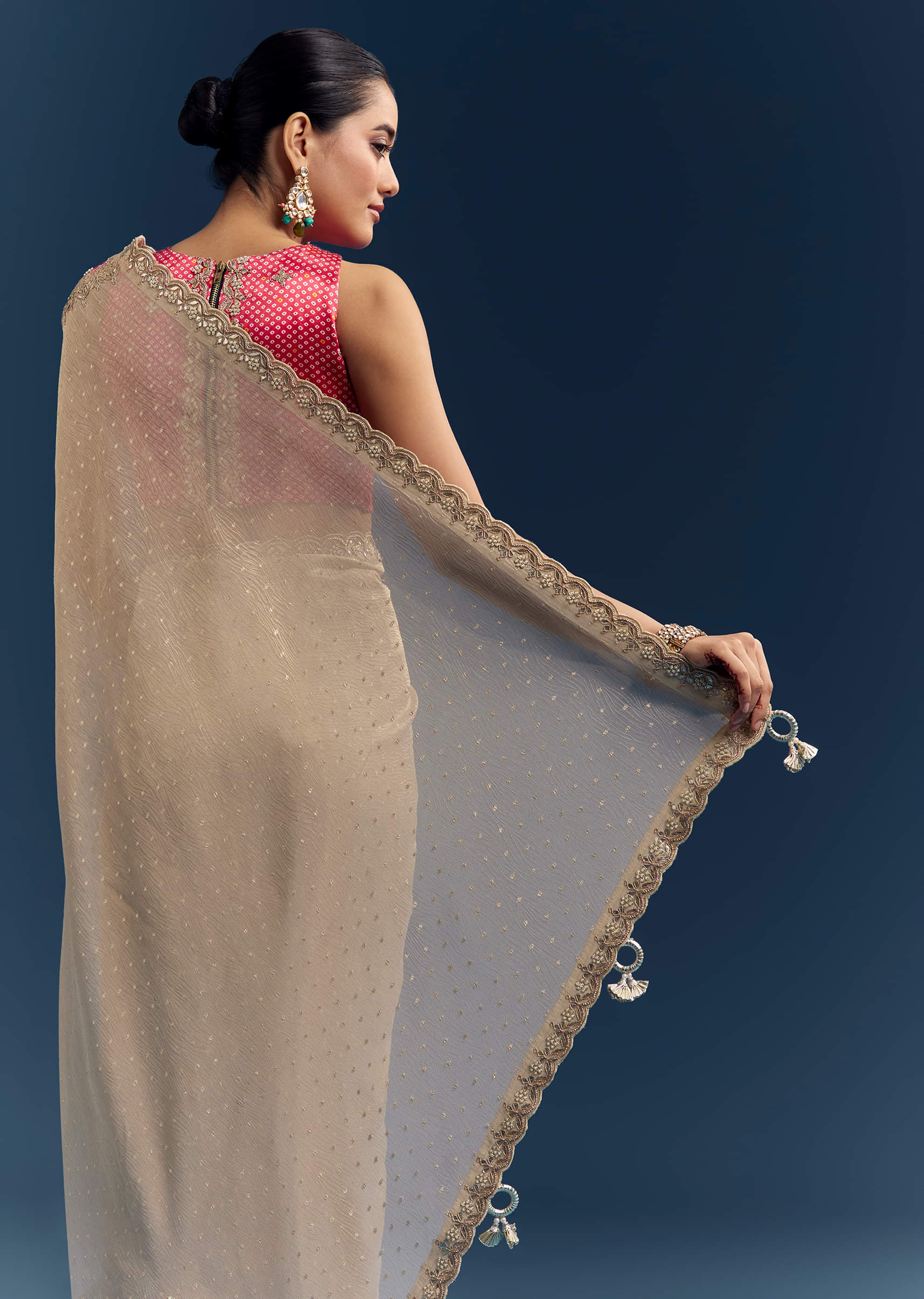 cream_tissue_organza_saree_with_intricate_hand-sg351930-9_4.jpg
