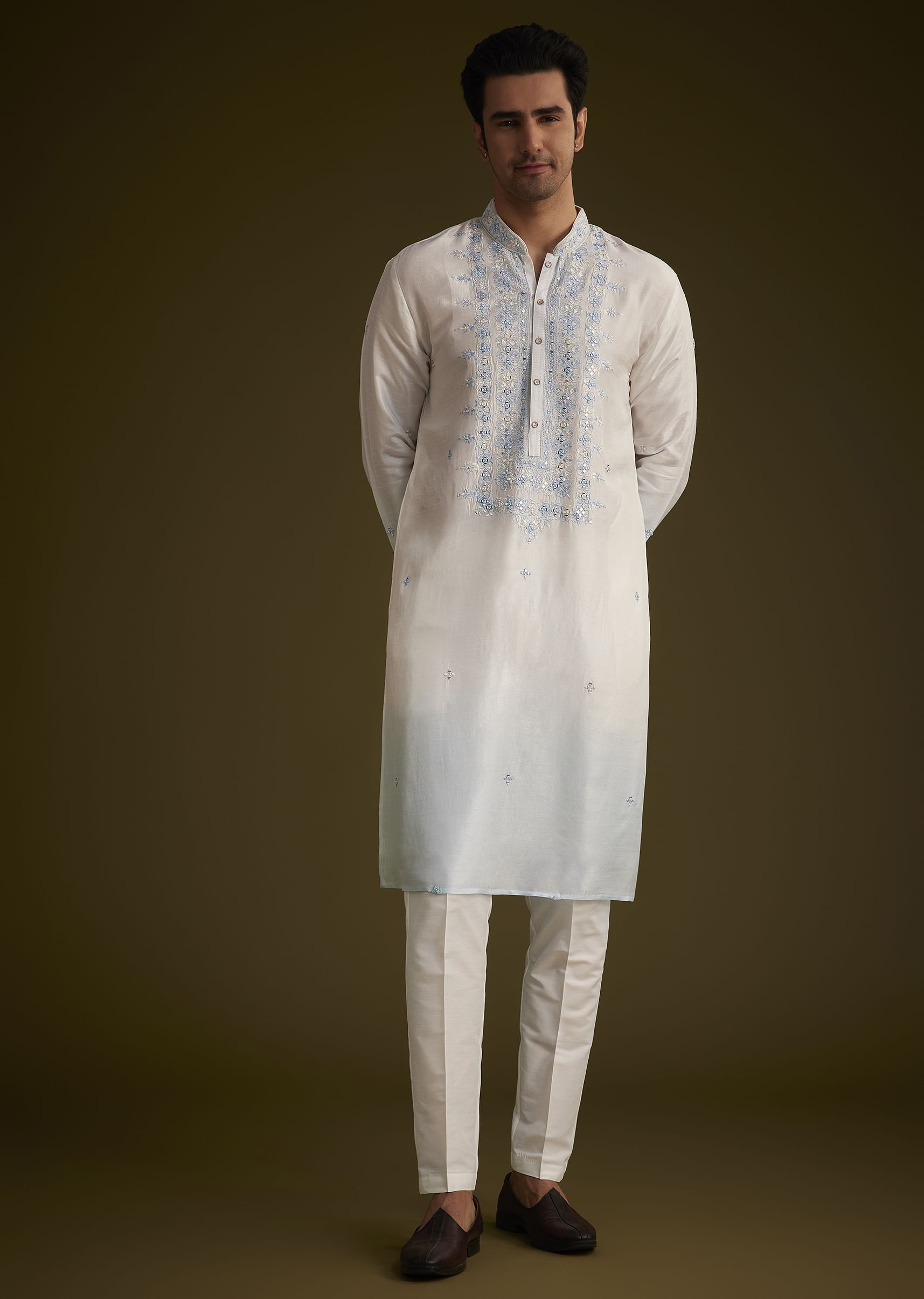 cream_to_blue_ombre_silk_kurta_set_with_mirror_embroidery-sg262975_8_35d7751d-903d-4d33-93b6-33569487b6ec.jpg