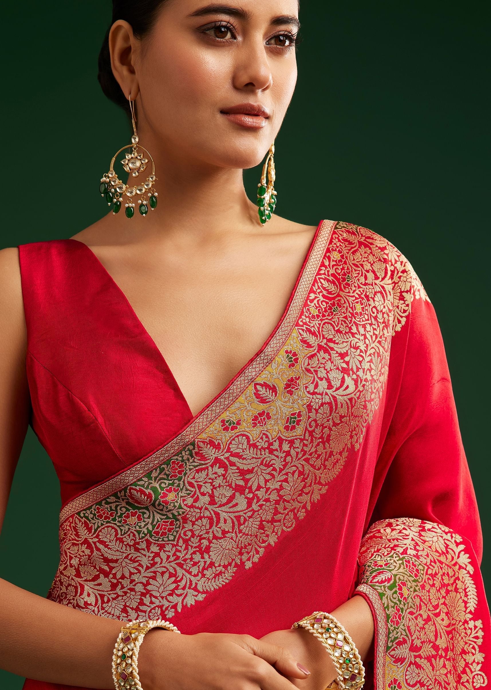 crimson-dola-silk-saree-with-intricate-zari-work-sg292418-2_0cb2f28f-22e3-464b-bd94-497e23b4e944.jpg