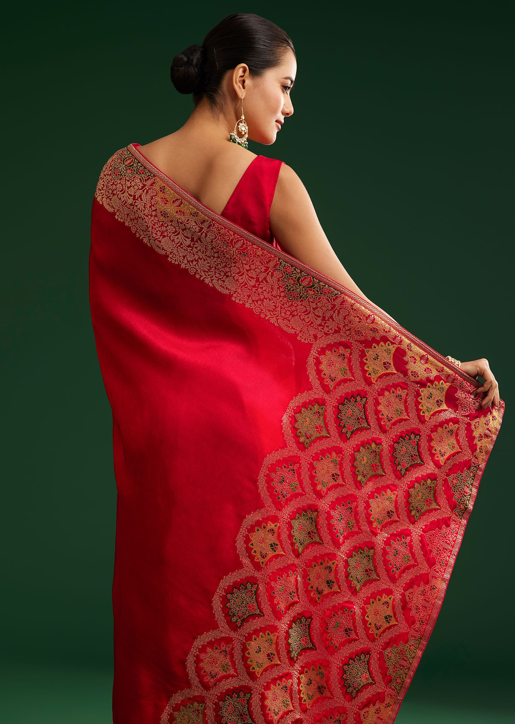 crimson-dola-silk-saree-with-intricate-zari-work-sg292418-6_6d51547c-31c5-4b75-af61-b6255863f886.jpg