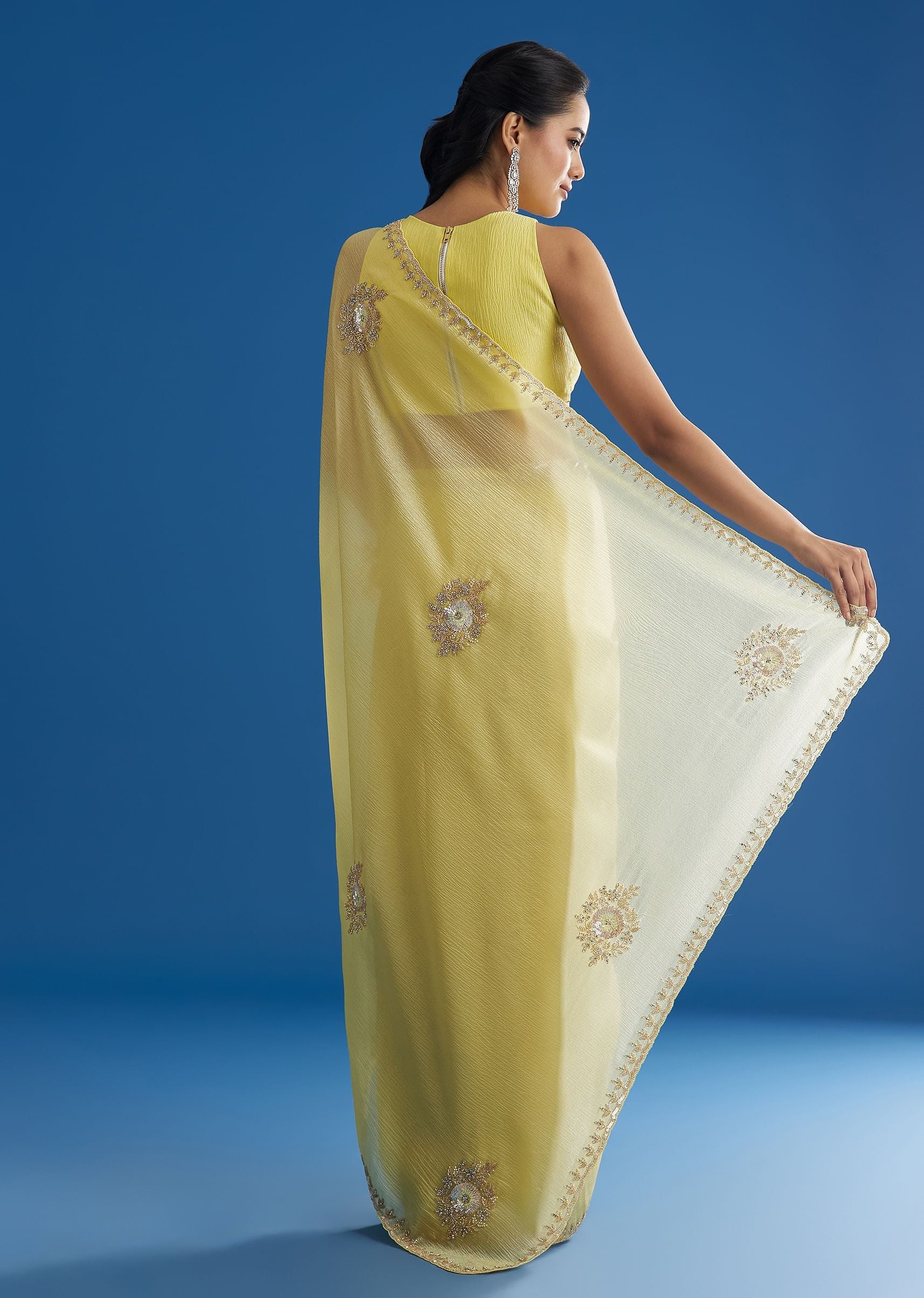 crushed-tissue-saree-with-cutdana-and-sequins-embroidered-scallop-border-sg296093-6_19ee566a-70dd-4fbc-a7e6-a48f88c4c71d.jpg