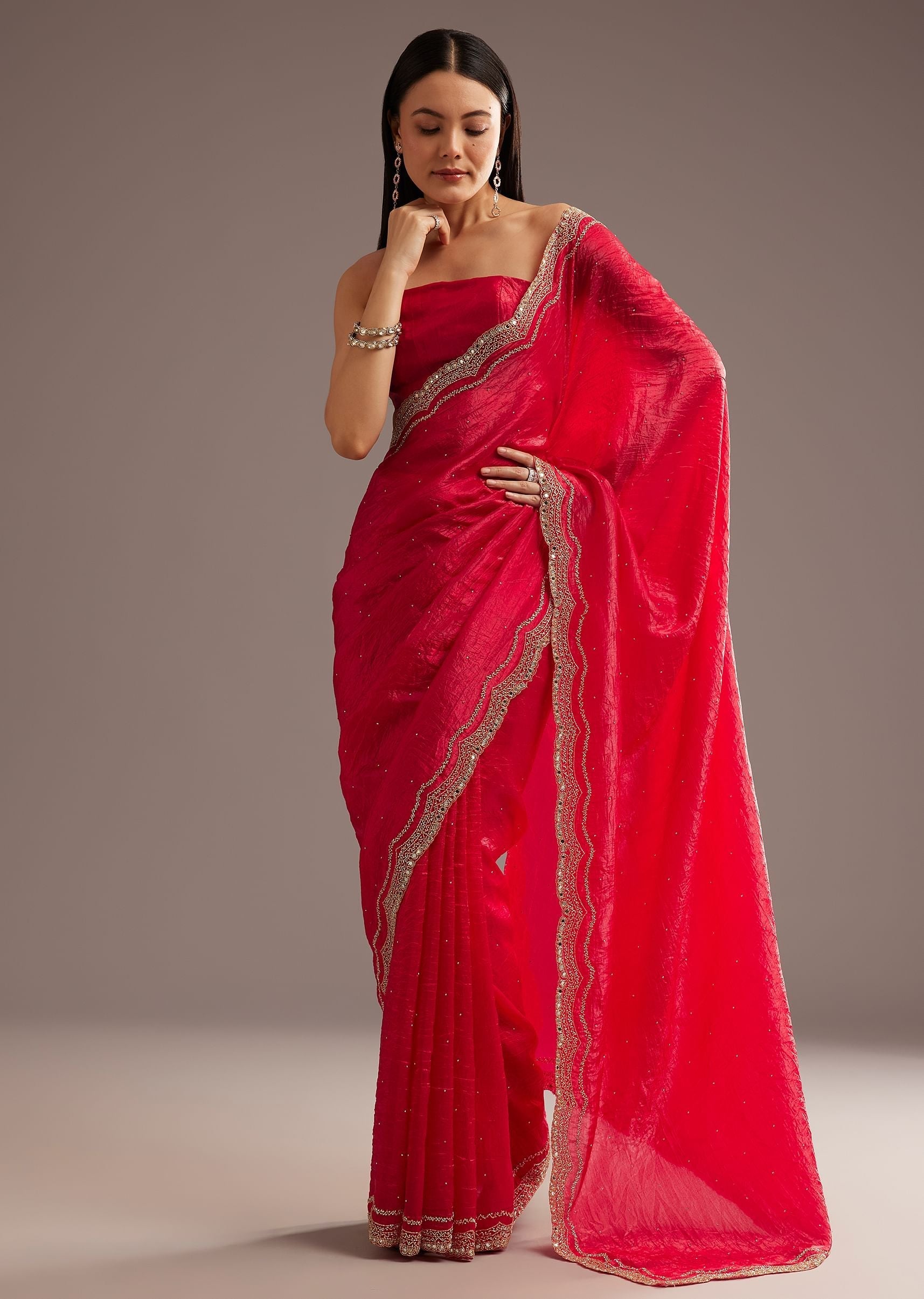 crushed-tissue-silk-saree-with-cutdana-scallop-border-sg285417-5_0a93155f-8e4d-4976-872a-20f7d9dba059.jpg