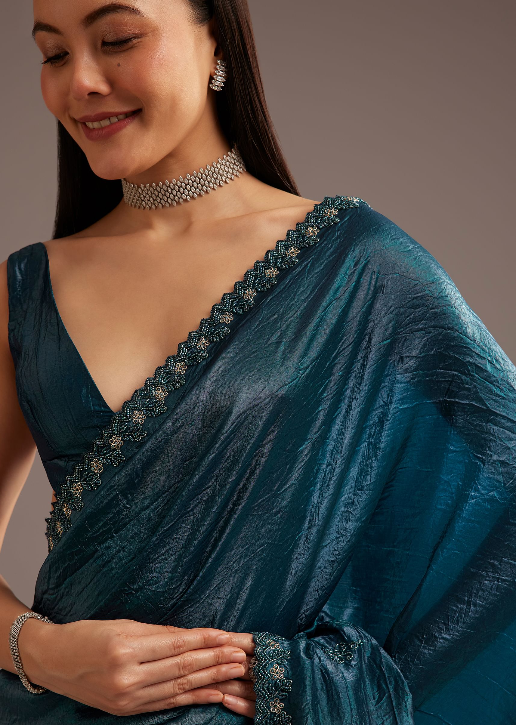 crushed-tissue-silk-saree-with-cutdana-scallop-border-sg285438-3_38b22b30-5a11-4fc6-9f1a-25a8db2c4e06.jpg
