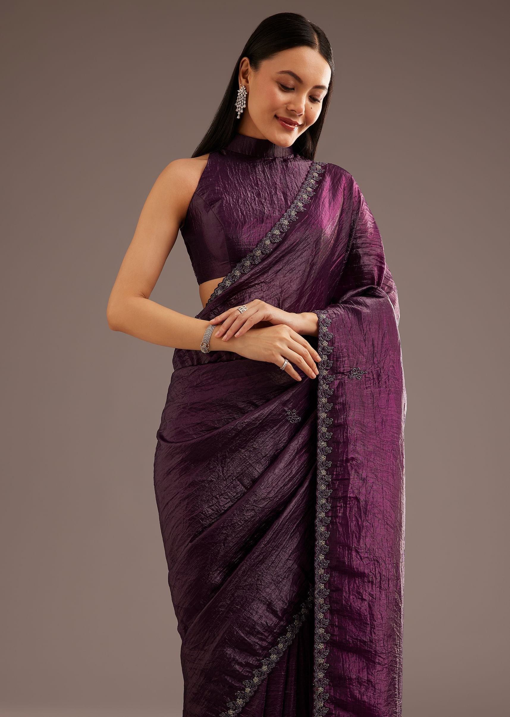 crushed-tissue-silk-saree-with-cutdana-scallop-border-sg285439-2_db45995d-133a-4baf-afc6-4b04209dd9fa.jpg