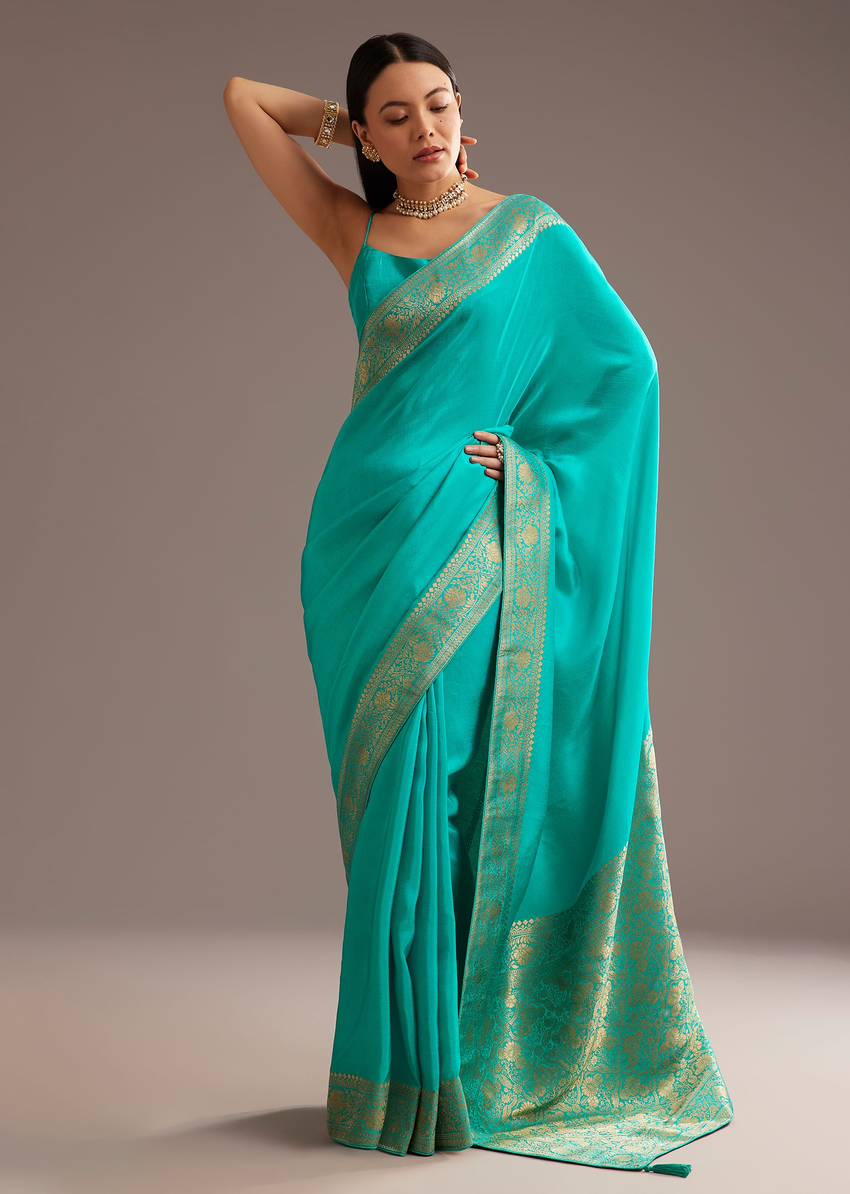 cyan-dola-silk-saree-with-zari-woven-border-and-pallu-sg292693-3_7b4eea9c-d793-4a9a-b32b-81199bb39e93.jpg