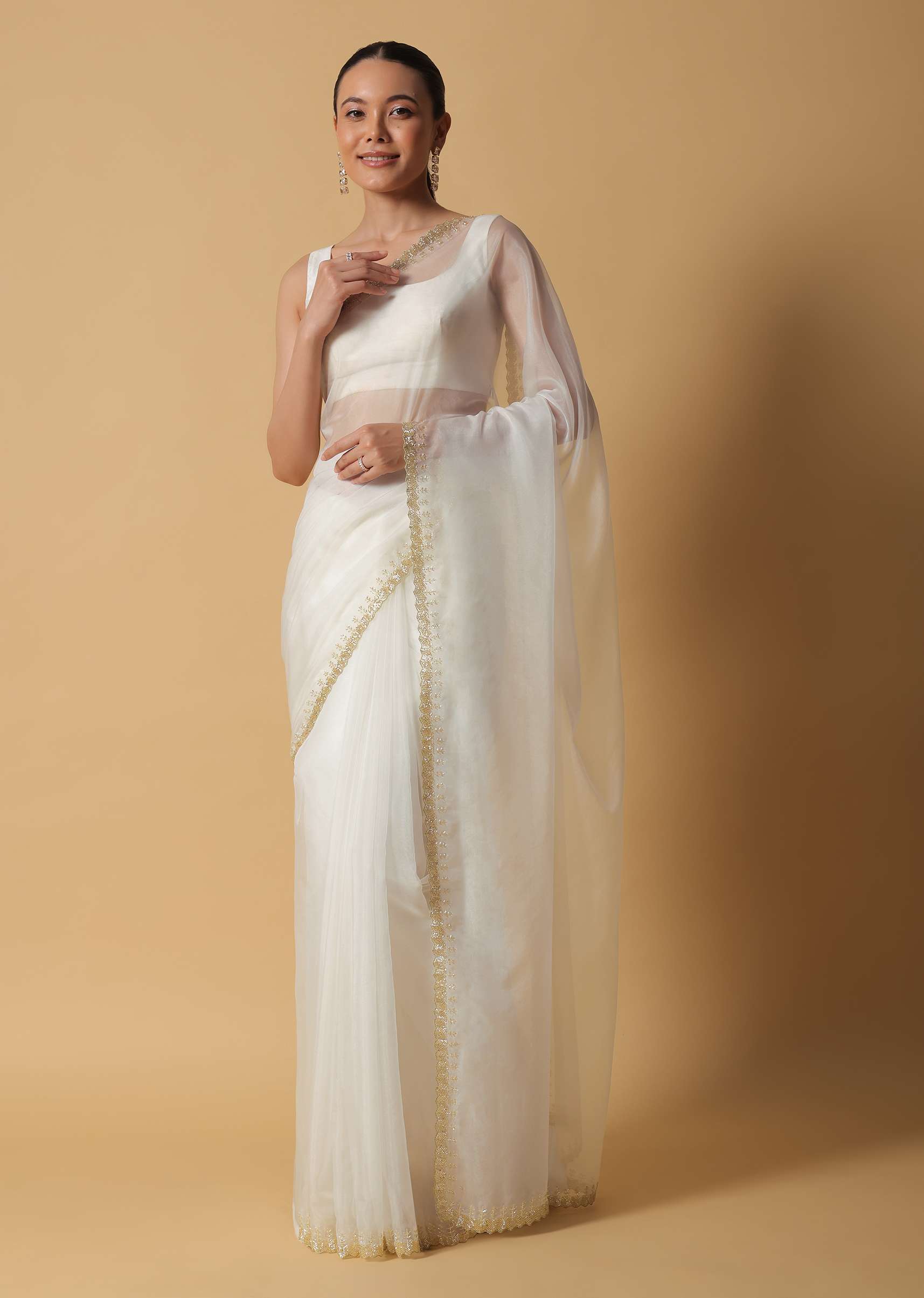 daisy_white_organza_saree_in_with_cut_dana-sg113729_14_92289c16-8c99-4bde-bddf-09de287af924.jpg