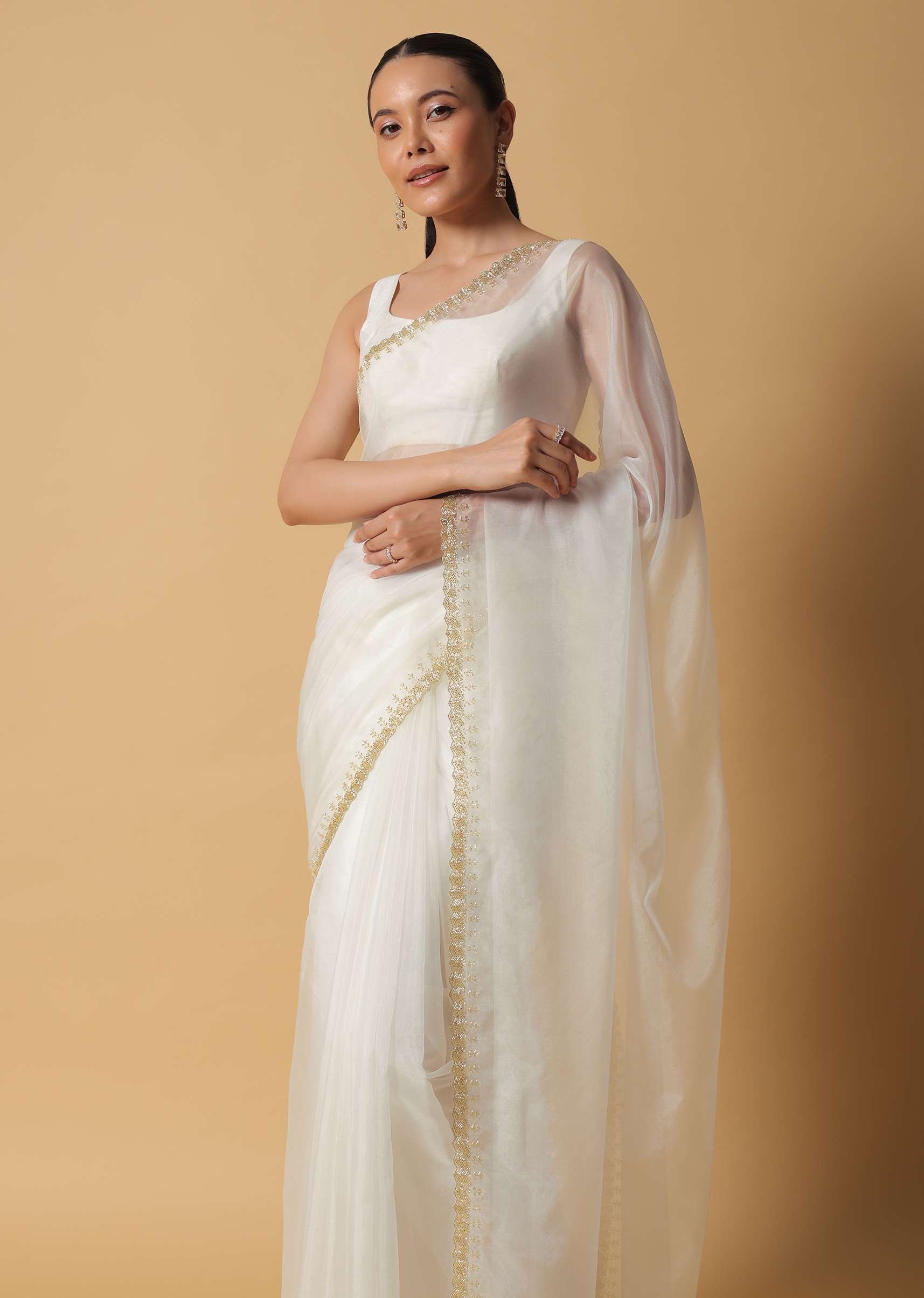 daisy_white_organza_saree_in_with_cut_dana-sg113729_15_f46bd3ce-54d1-4352-ab3c-a120bb1eeca5.jpg