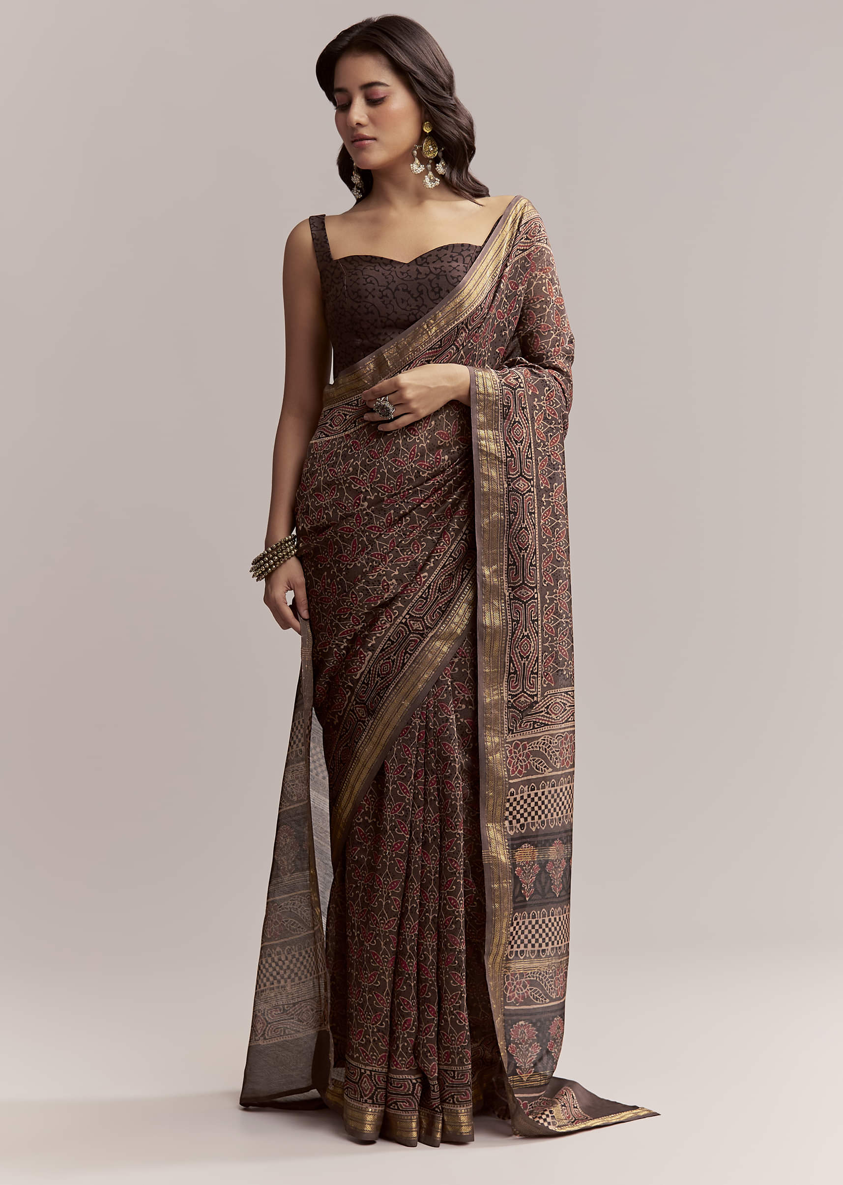 dark-brown-linen-printed-saree-with-authentic-ajrakh-print-sg311993-1_883bd3f9-6775-4fa1-a91e-9a807ecbf718.jpg