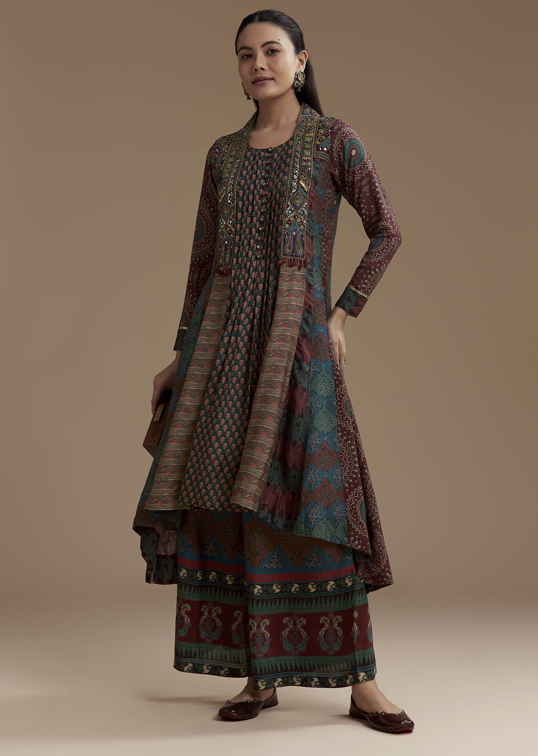 dark-green-indie-print-muslin-kurta-set-with-thread-work-sg344925-3_5576a693-0104-4d19-8271-812bc7e8b6cb.jpg