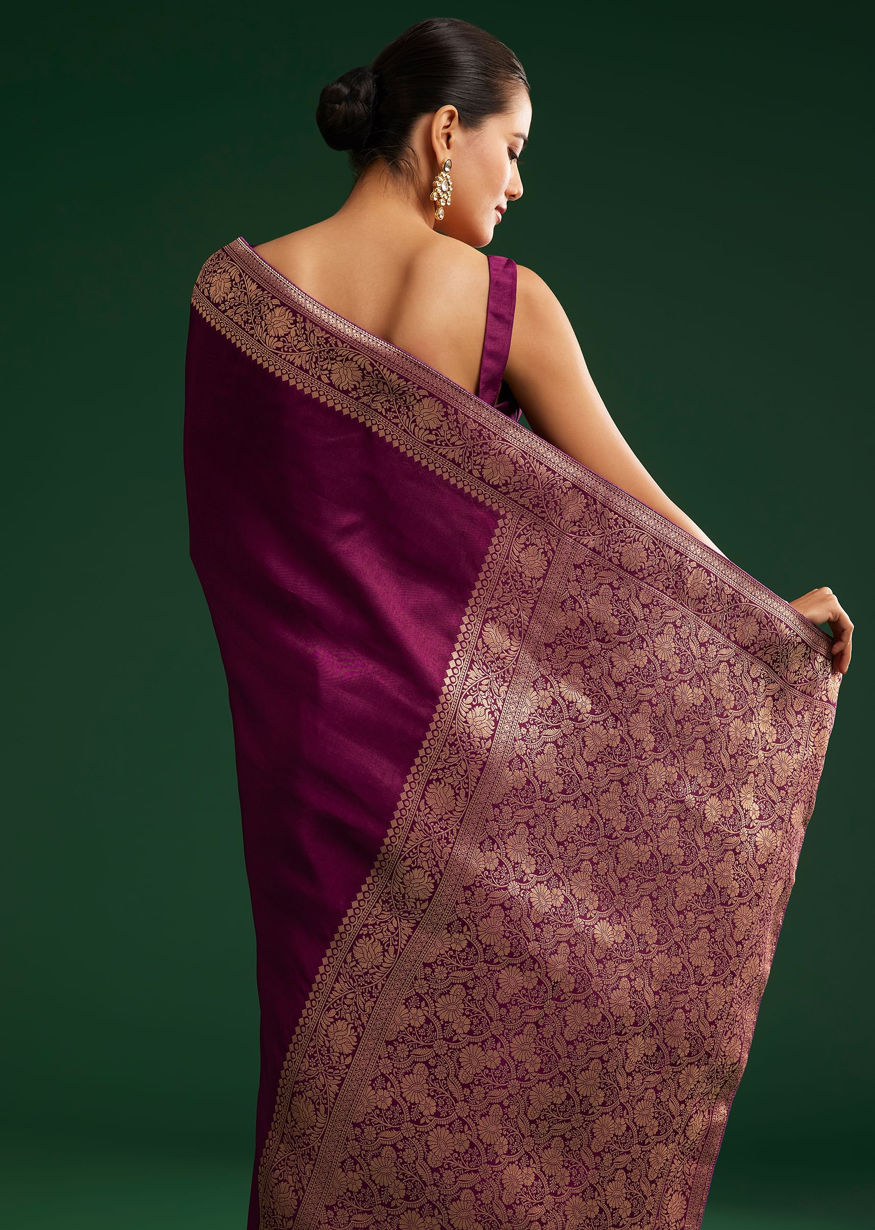 dark-wine-dola-silk-saree-with-zari-border-and-pallu-sg292694-4_65e84e00-a45c-41f4-ba0d-8044d11105a2.jpg