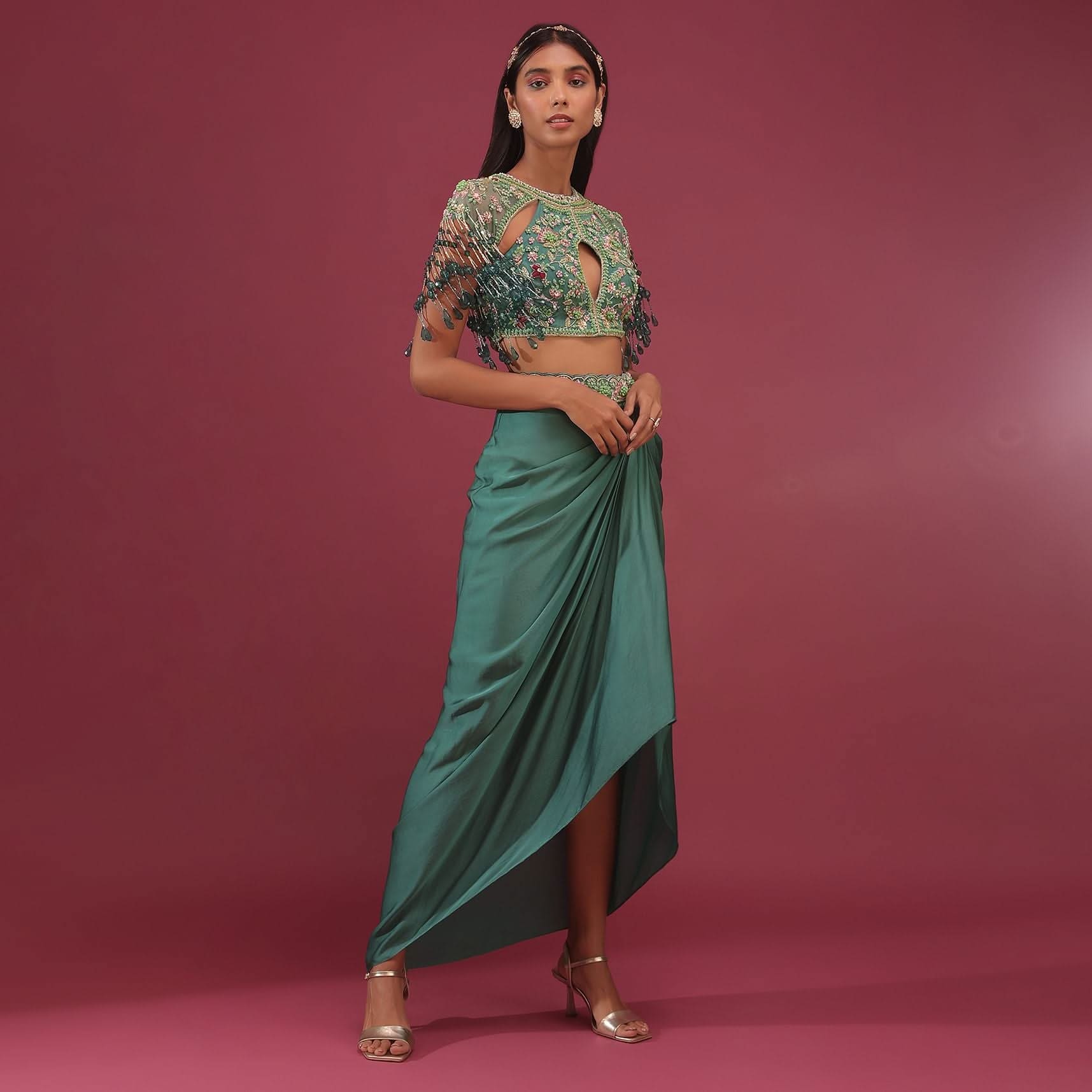 deep_jungle_green_dhoti_crop_top_set_in_satin_organza_with-_noor_2022-sg127257_3_c2d094e8-af4e-487c-862e-4108ec801fda.jpg