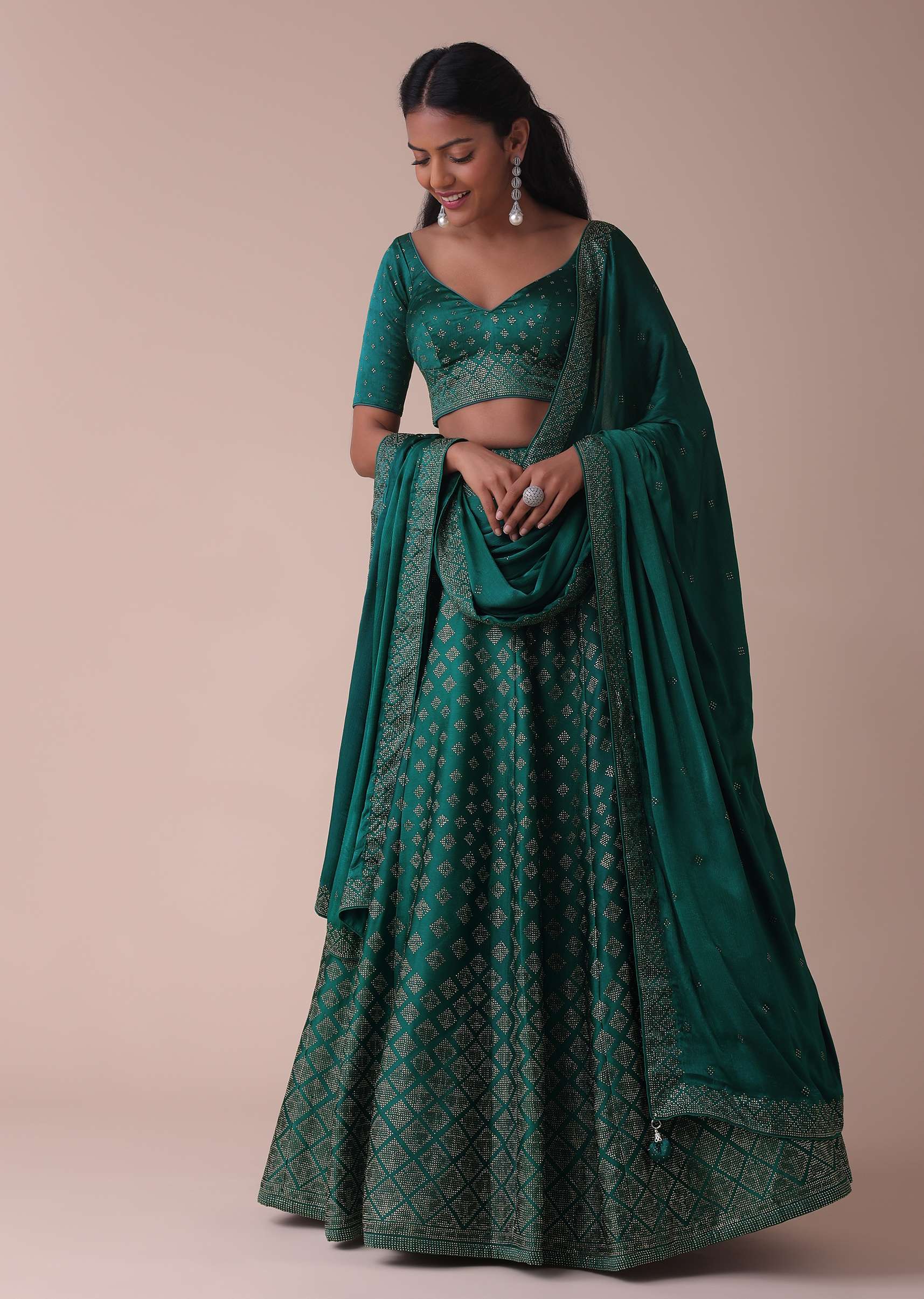 deep_lake_green_wrinkle_satin_lehenga-sg139716_6_c90cc9d6-e8e8-412c-93e5-b63145a3d175.jpg