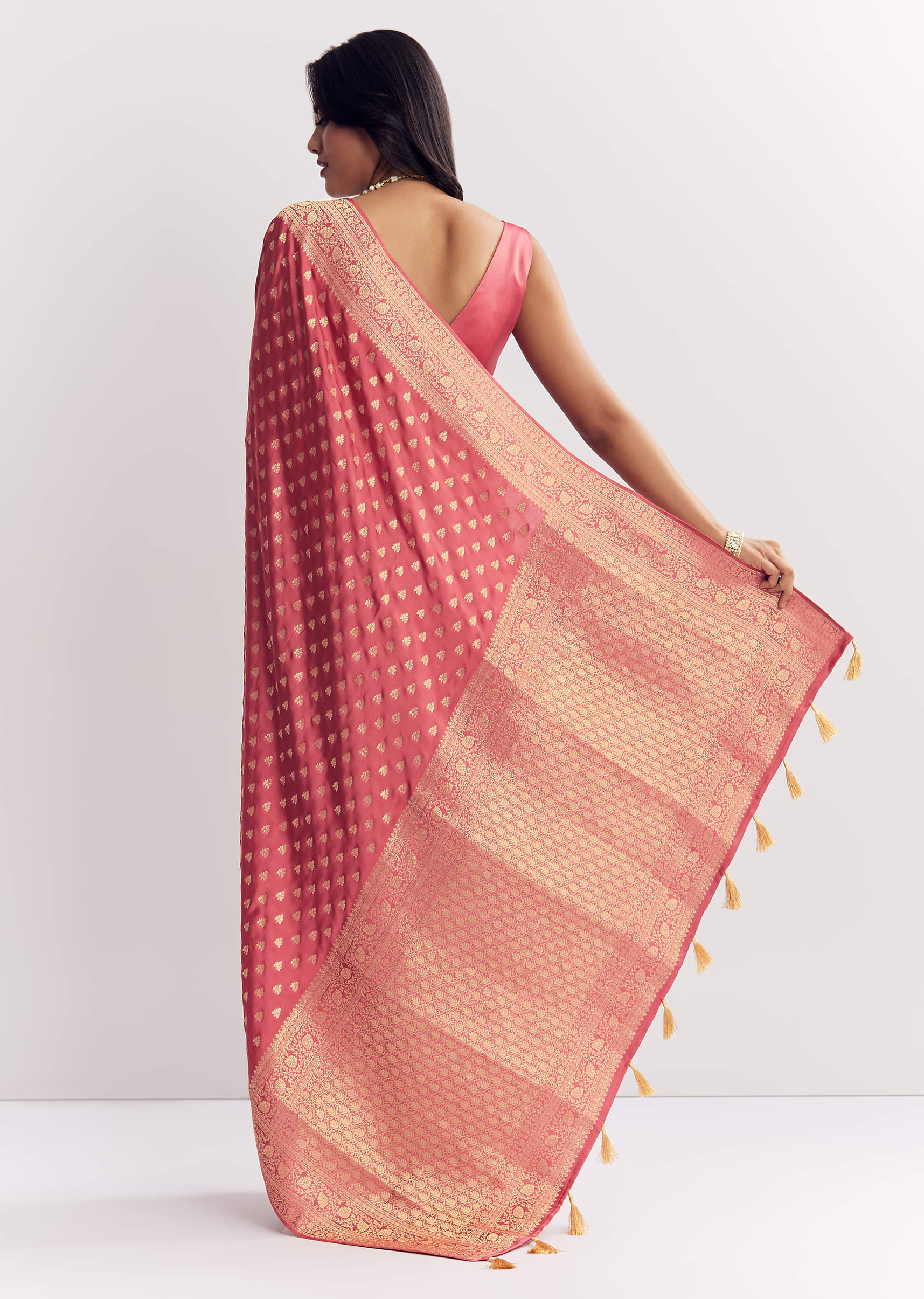 dusky-pink-silk-saree-with-butti-and-woven-border-sg309852-4_6f5f4426-7d07-4ddf-a5c5-3fb8d0906ec8.jpg