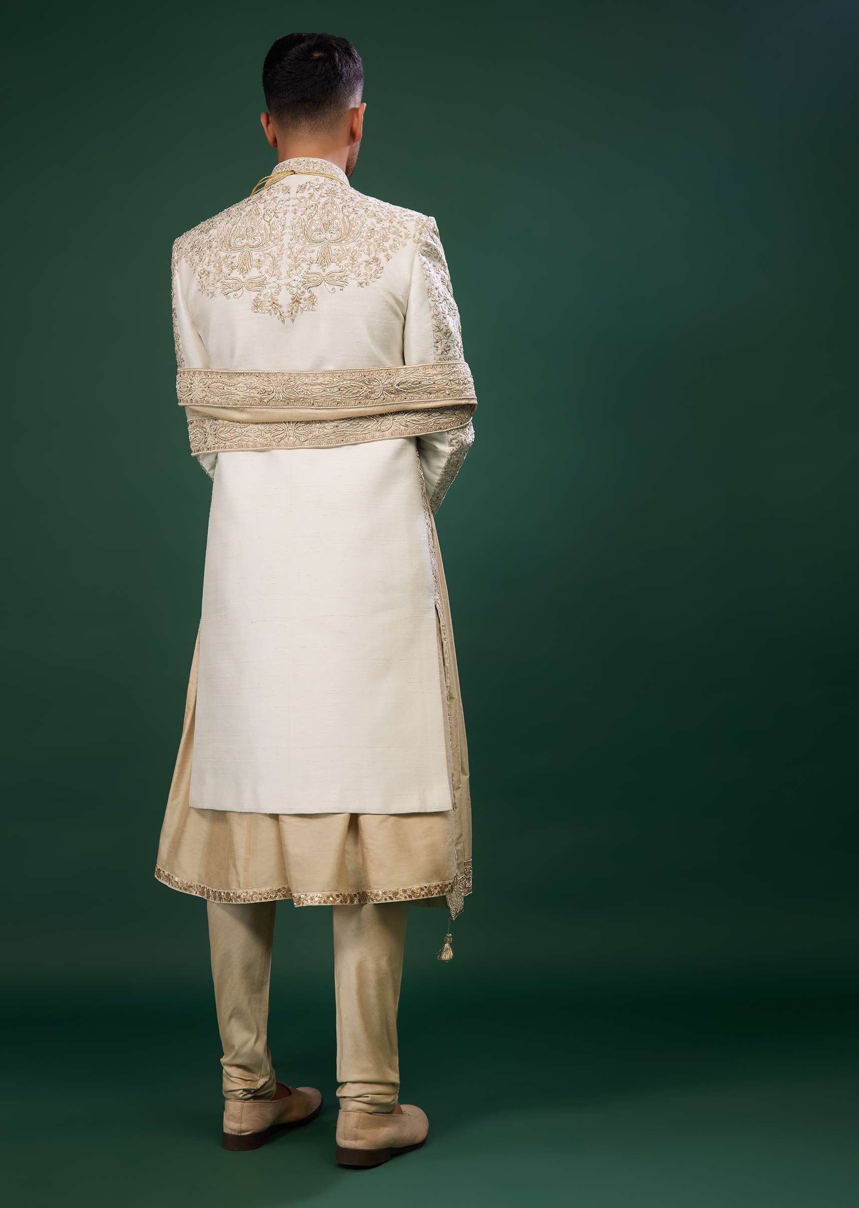 egret_white_embroidered_raw_silk_sherwani-sg139798_7_5159de5f-c384-40d7-a3a5-3f1cc9f5d042.jpg