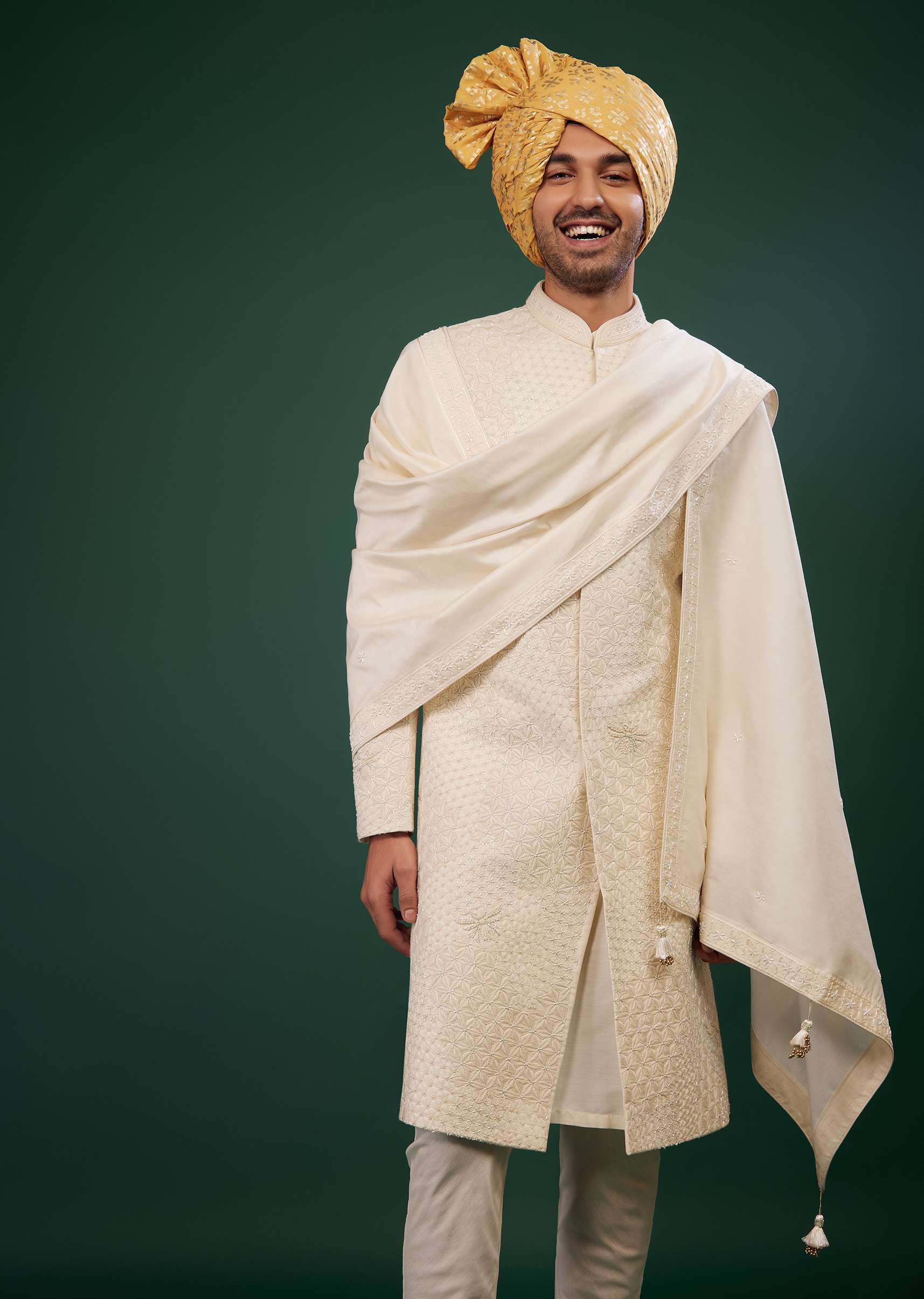 egret_white_sherwani_set_with_embroidery-sg140071_2_2fbbc681-751f-4033-b8b2-85c0051b614c.jpg