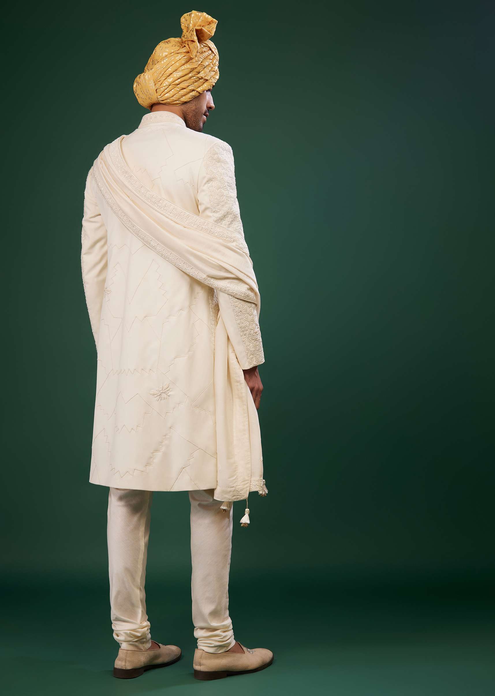 egret_white_sherwani_set_with_embroidery-sg140071_7_282f9b59-796b-44b2-9a92-1e8c035fee32.jpg