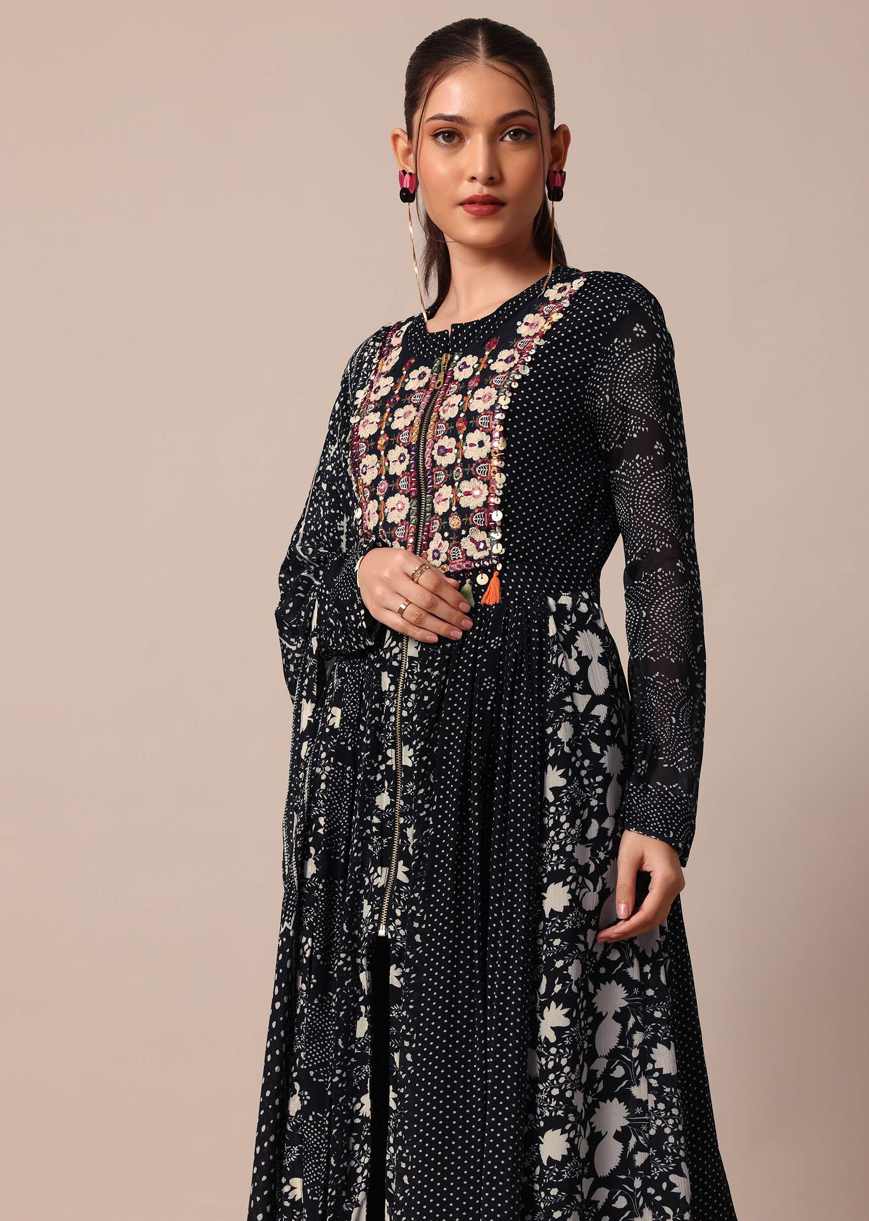 elegant_black_printed_embroidery_anarkali_pant_set_with_dupa-sg209693_6_f5f67416-b870-481b-8c8b-329033f89aef.jpg