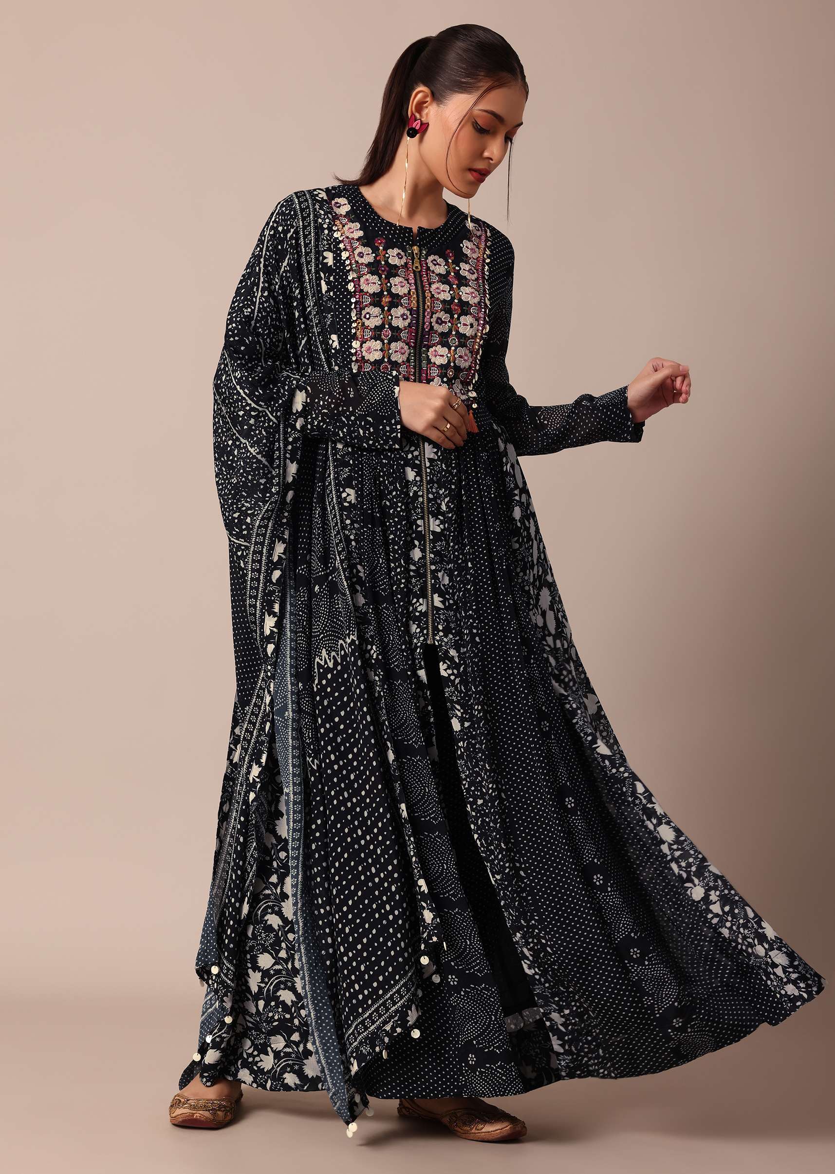 elegant_black_printed_embroidery_anarkali_pant_set_with_dupa-sg209693_7_7534ac84-1d96-4f4e-be37-79d4ba6b94df.jpg