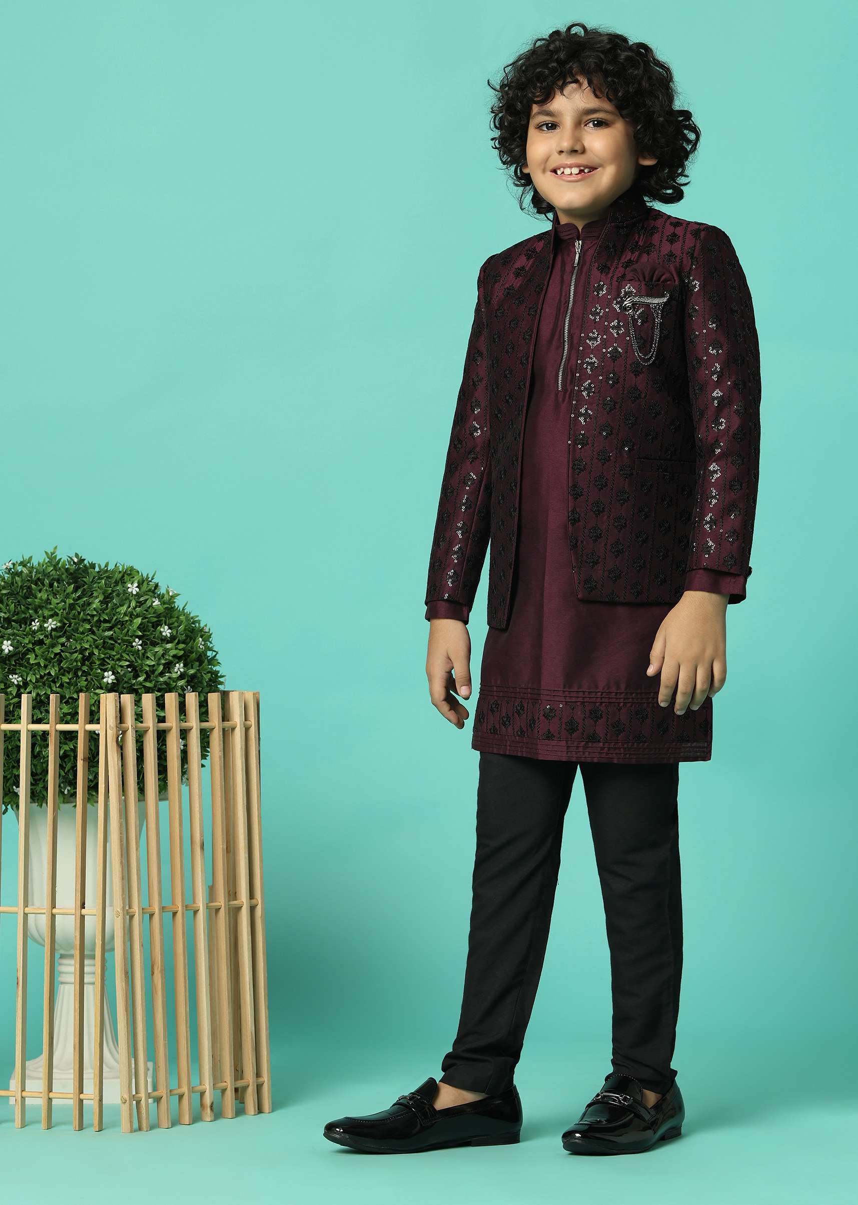 elegant_embroidered_festive_sherwani_for_boys-sg201994_2_3d324122-fad3-45a4-9e92-0305d32b8af0.jpg