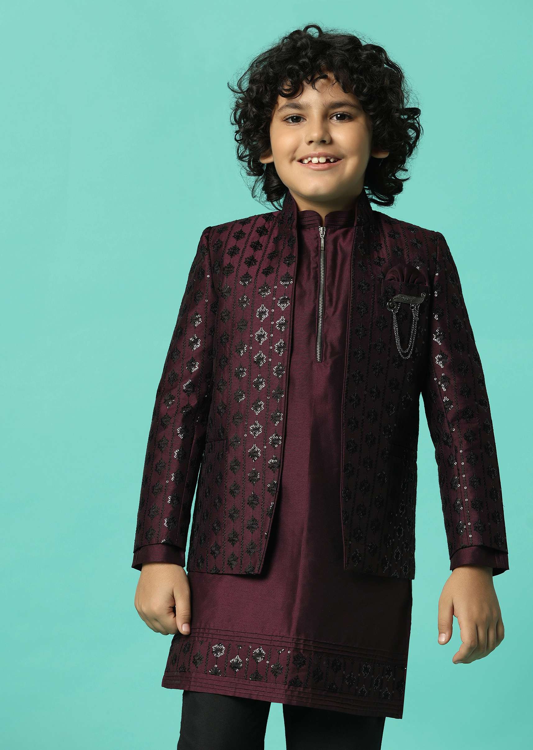 elegant_embroidered_festive_sherwani_for_boys-sg201994_4_14a18cf9-90d9-4466-bd03-b340942a6808.jpg