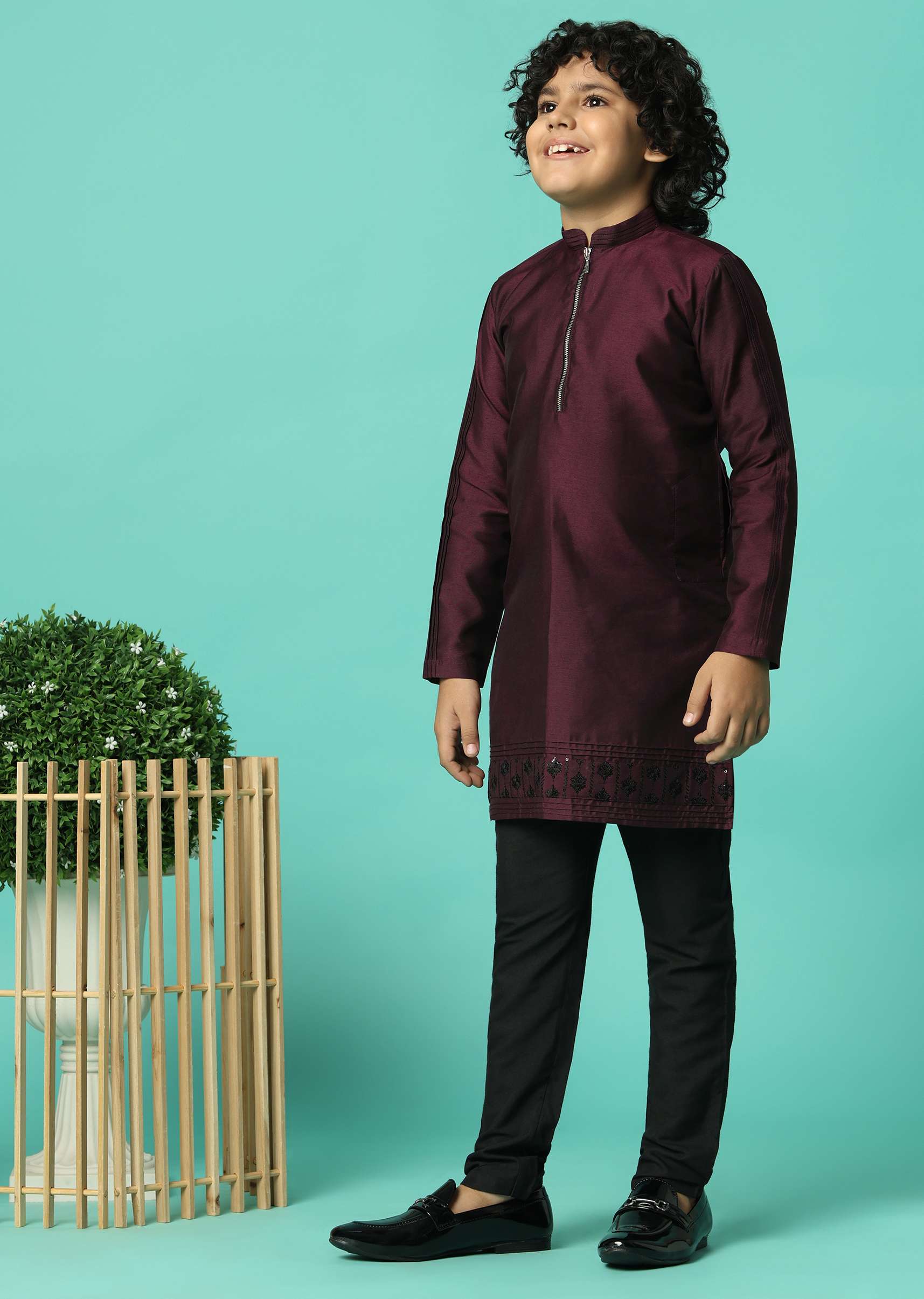 elegant_embroidered_festive_sherwani_for_boys-sg201994_8_2328d152-ff45-4968-811f-a9b06c7c507b.jpg
