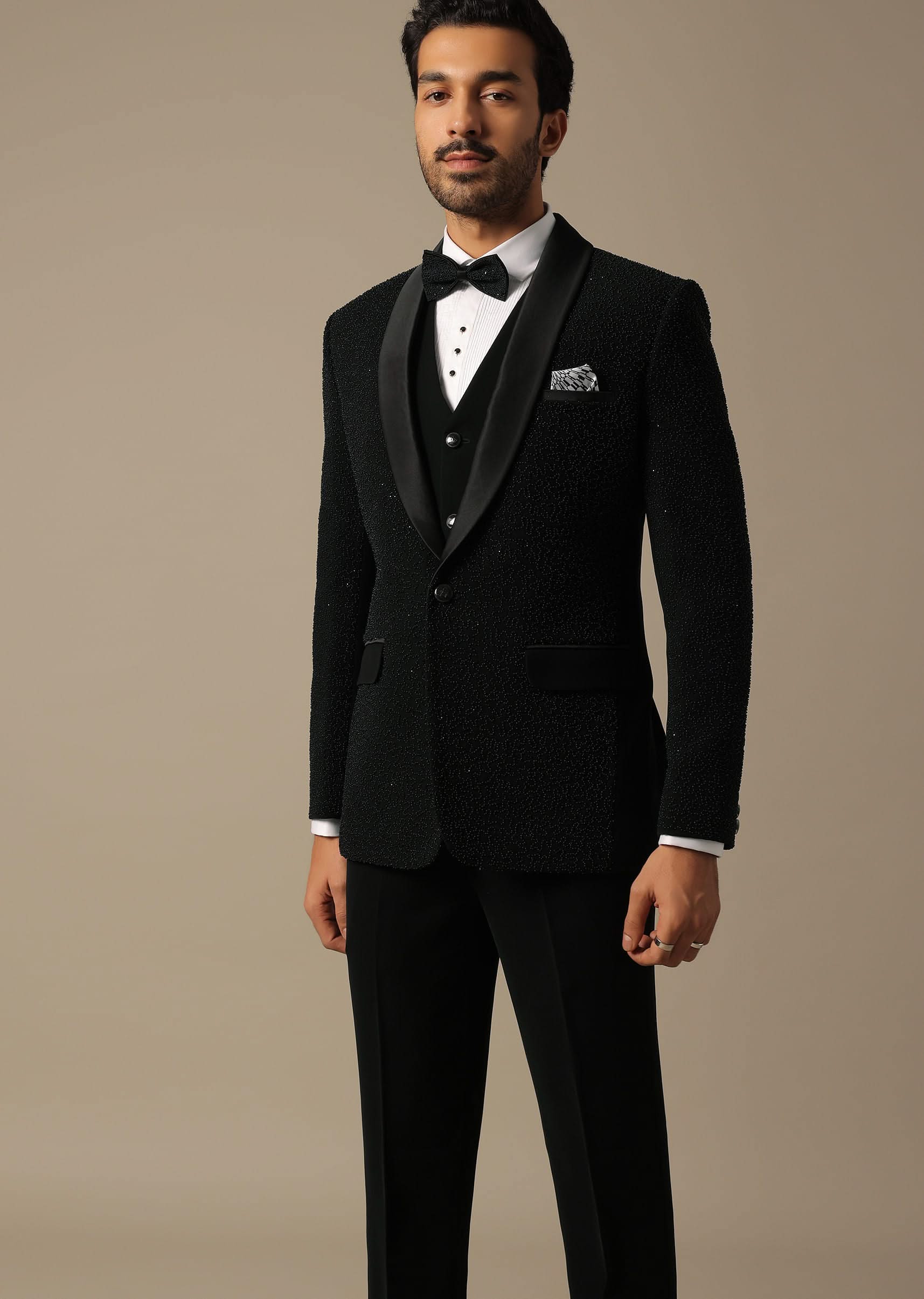 elegant_tuxedo_for_grooms-sg200958_5_b60be420-ee51-4dea-950c-9972b66aa8c7.jpg
