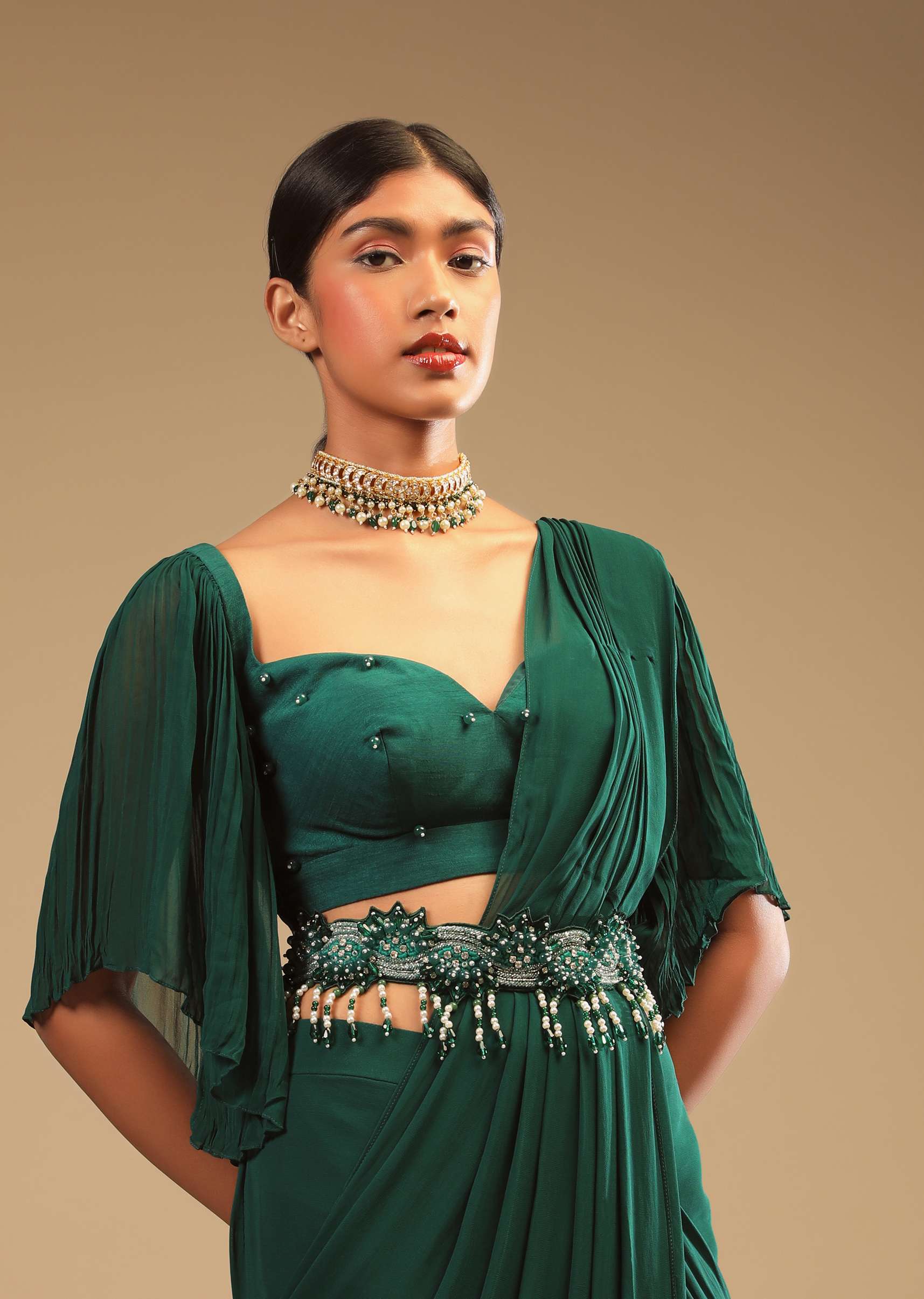 emerald-green-ready-pleated-saree-in-georgette-with-bell-sleeves-crop-top-and-chunky-embroidered-belt-online-kalki-fashion-m001at386y-sg67133_7_c724b5ce-7238-4538-b9a2-6ac8a76c3475.jpg