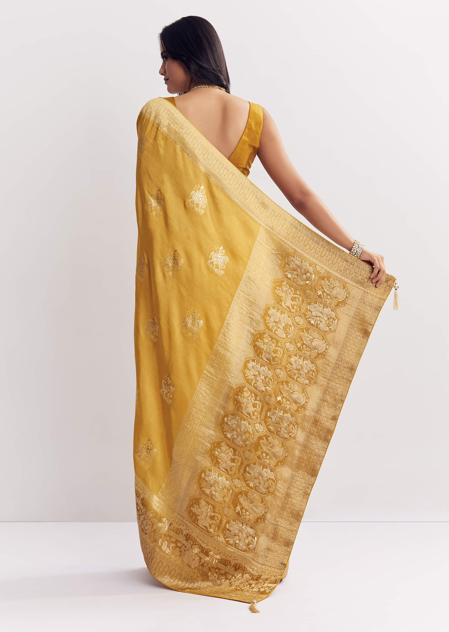 georgette-saree-with-all-over-butti-woven-design-sg311855-4_6ea5c0e0-2244-4a79-8751-183f611978c8.jpg