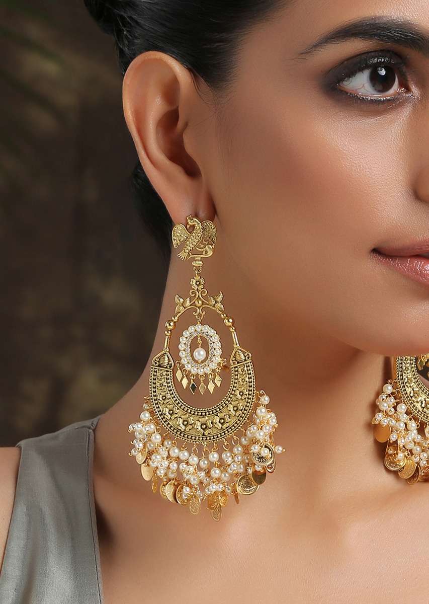 gold-chandbali-earrings-adorned-in-rich-shell-pearls-and-intricate-temple-detailing-by-paisley-pop-jk001ppsae70005y-sg65097_4__1_22abf8fe-4bae-42c0-aaad-2f829bf8d55c.jpg