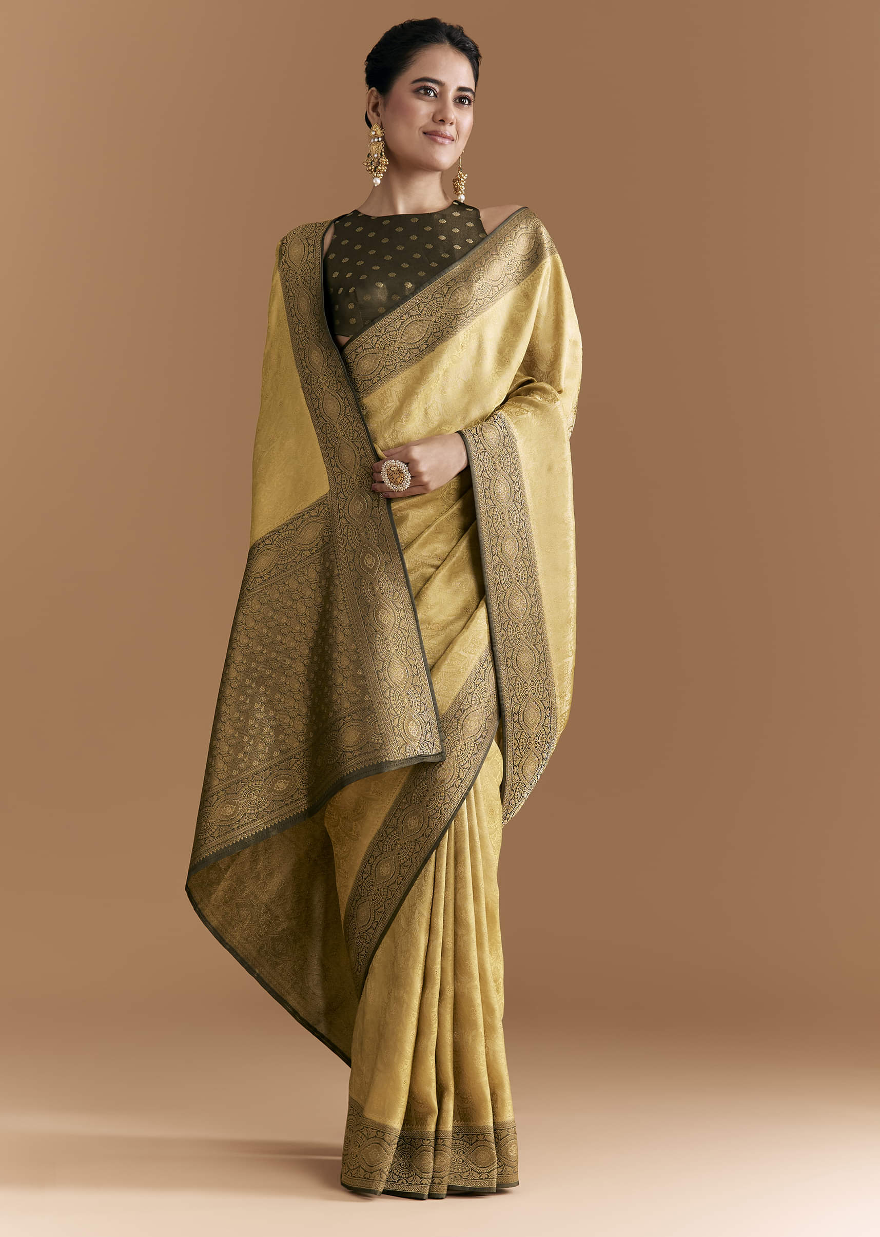 gold-jacquard-silk-woven-saree-with-floral-and-jaal-motifs-sg351308-1.jpg