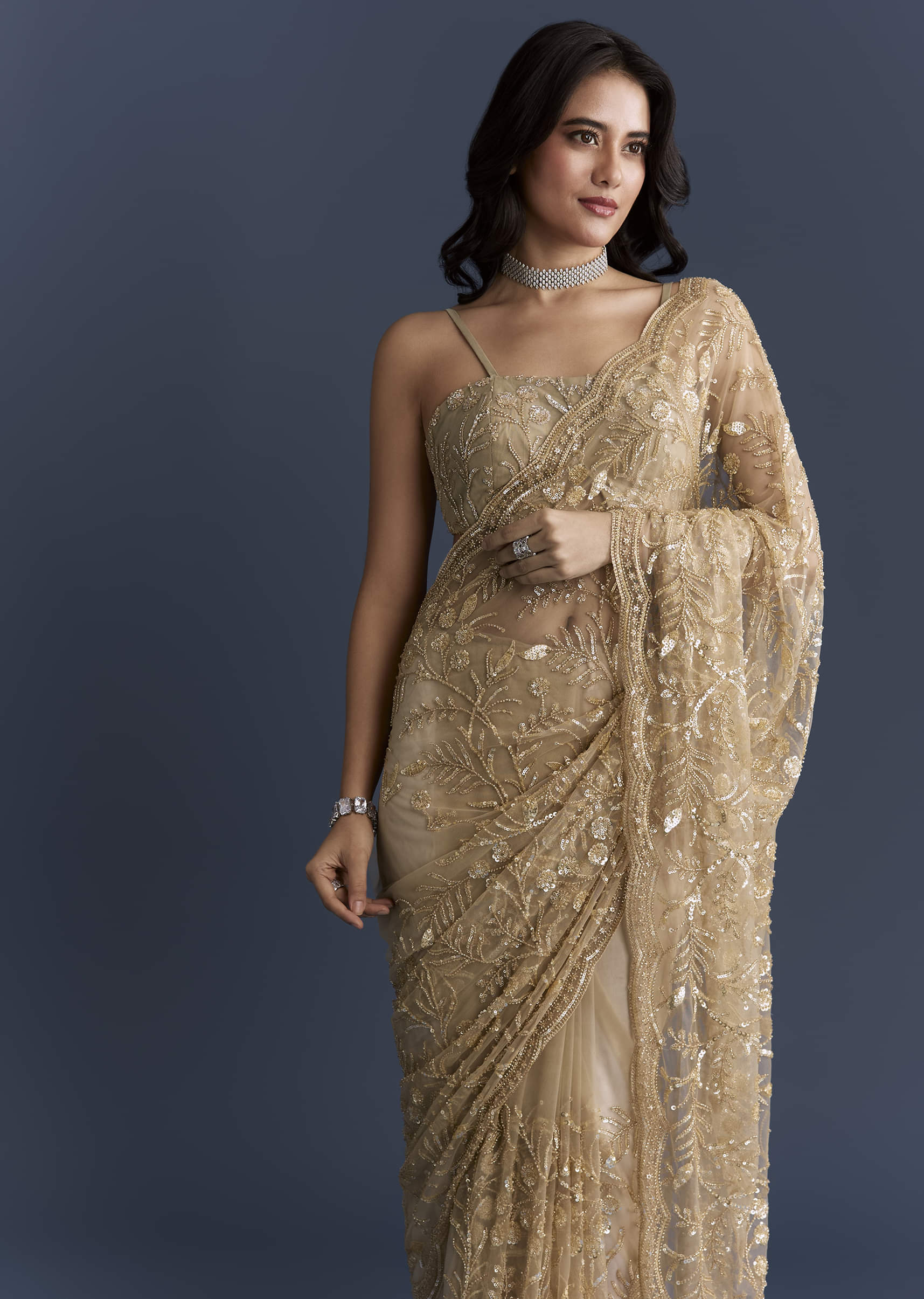 gold-net-saree-with-floral-sequins-work-sg351494-5.jpg