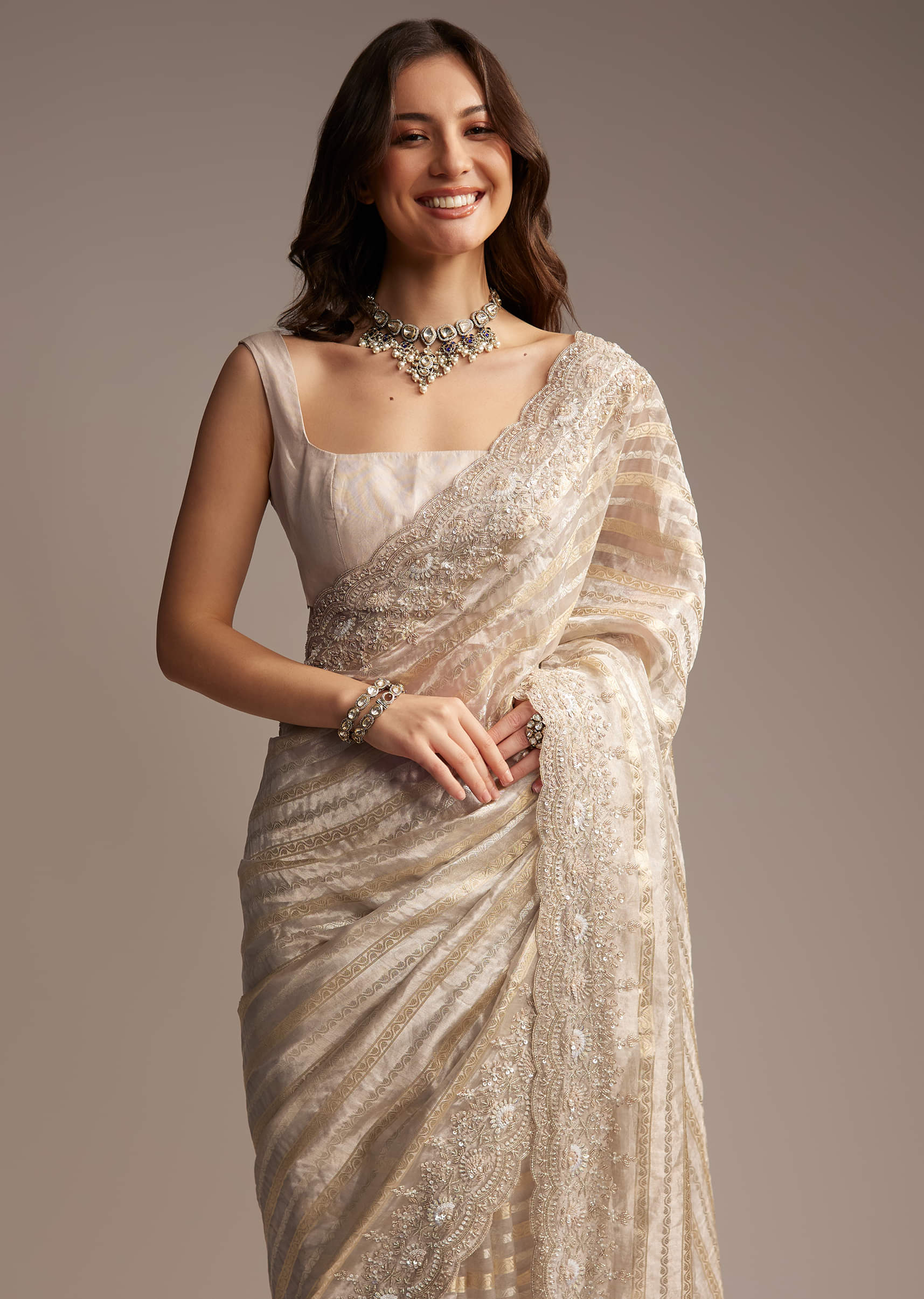 gold-organza-saree-with-cutdana-and-sequins-embroidery-sg186949-5.jpg