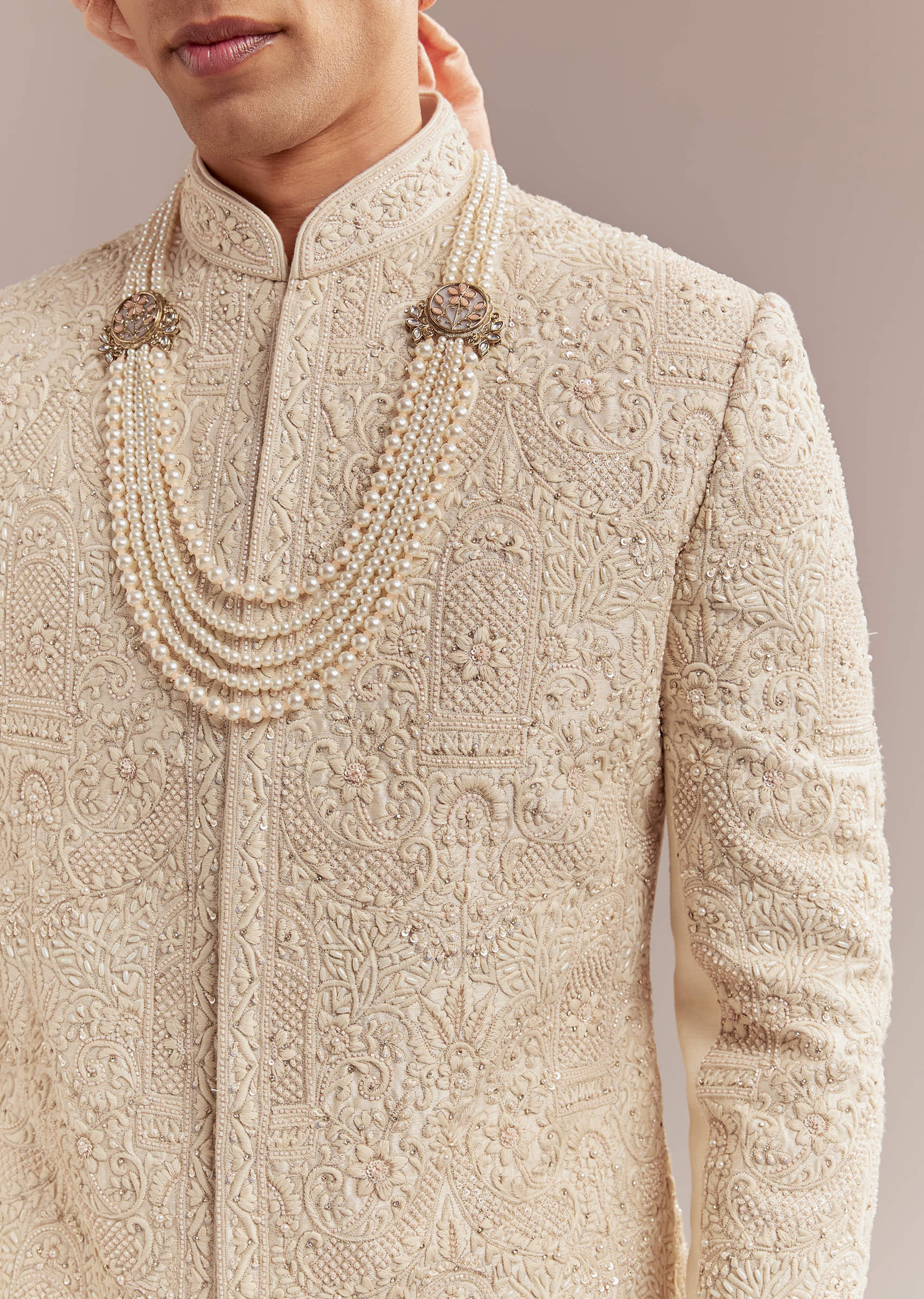 gold-silk-sherwani-for-groom-with-heavy-embroidery-sg353958-2.jpg
