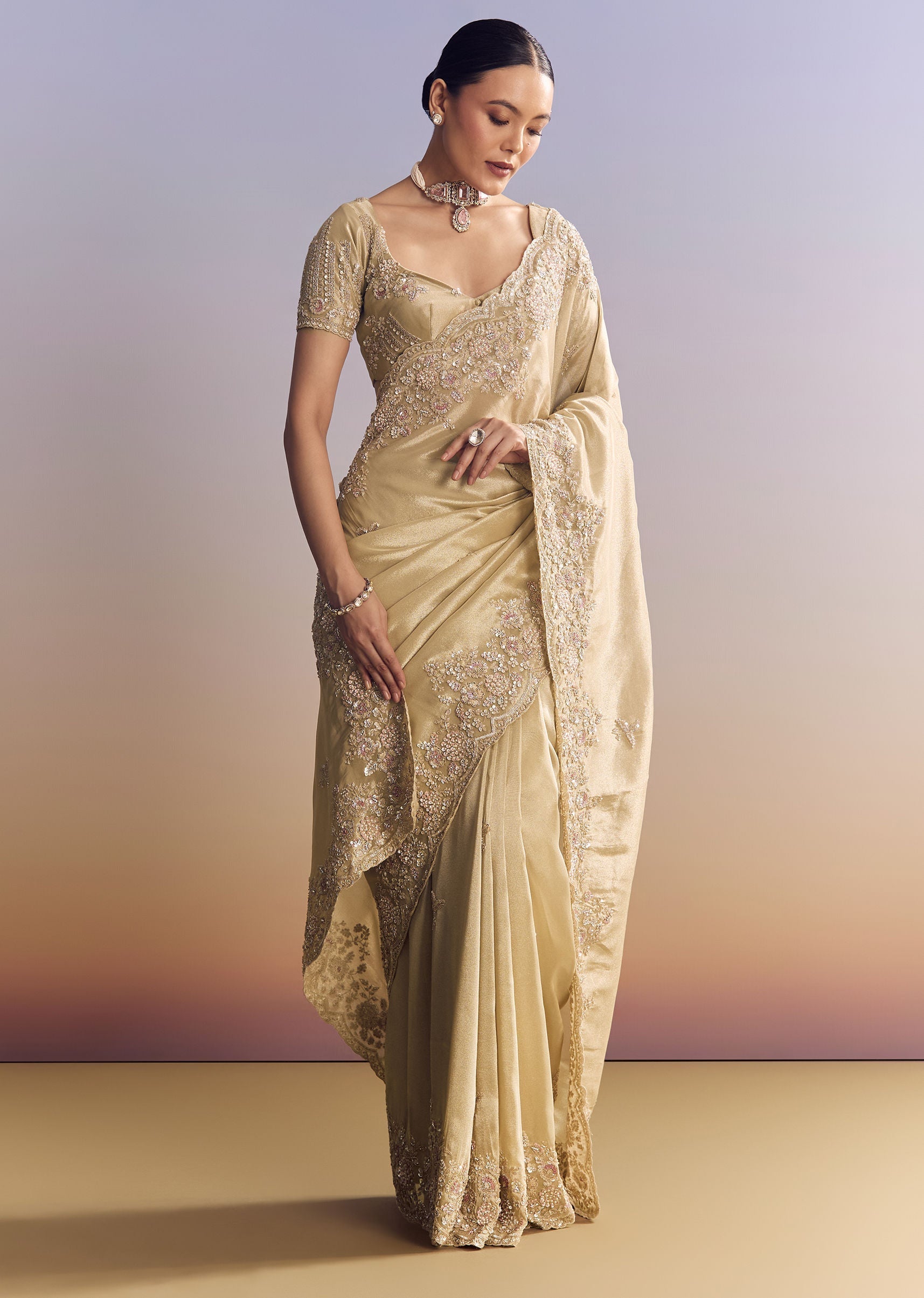 gold-tissue-silk-saree-with-scallop-border-and-rich-embroidered-unstitched-blouse-sg317941-5_047e7b33-7934-4026-8904-bd3925aa345d.jpg