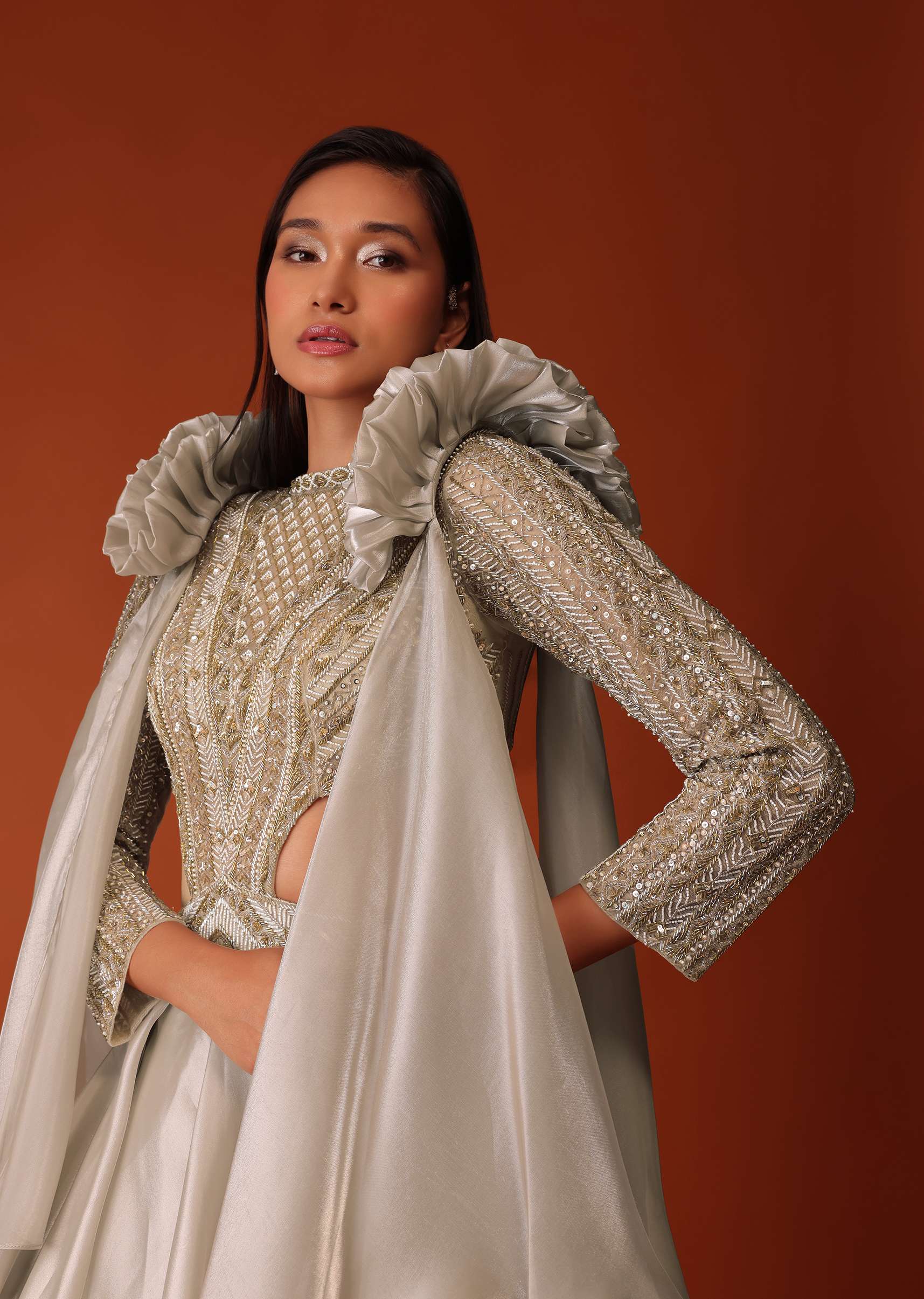gold_embroidered_wes-sg164216_11_95f2eb21-b2ab-40f5-8138-3ebe610d8db5.jpg