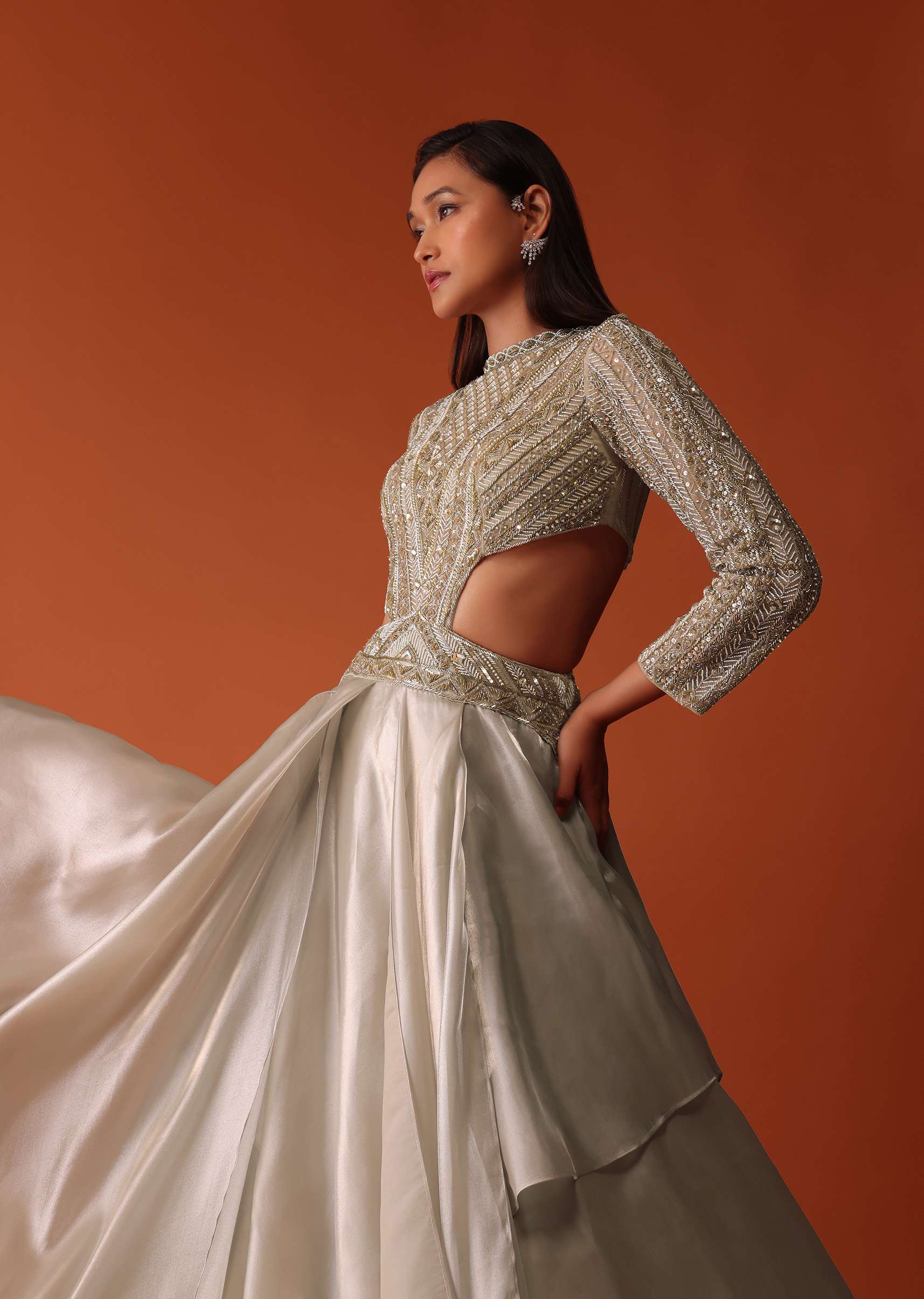 gold_embroidered_wes-sg164216_16_259c4bfe-e4a7-4c5e-bcfa-d1c2a50315f4.jpg
