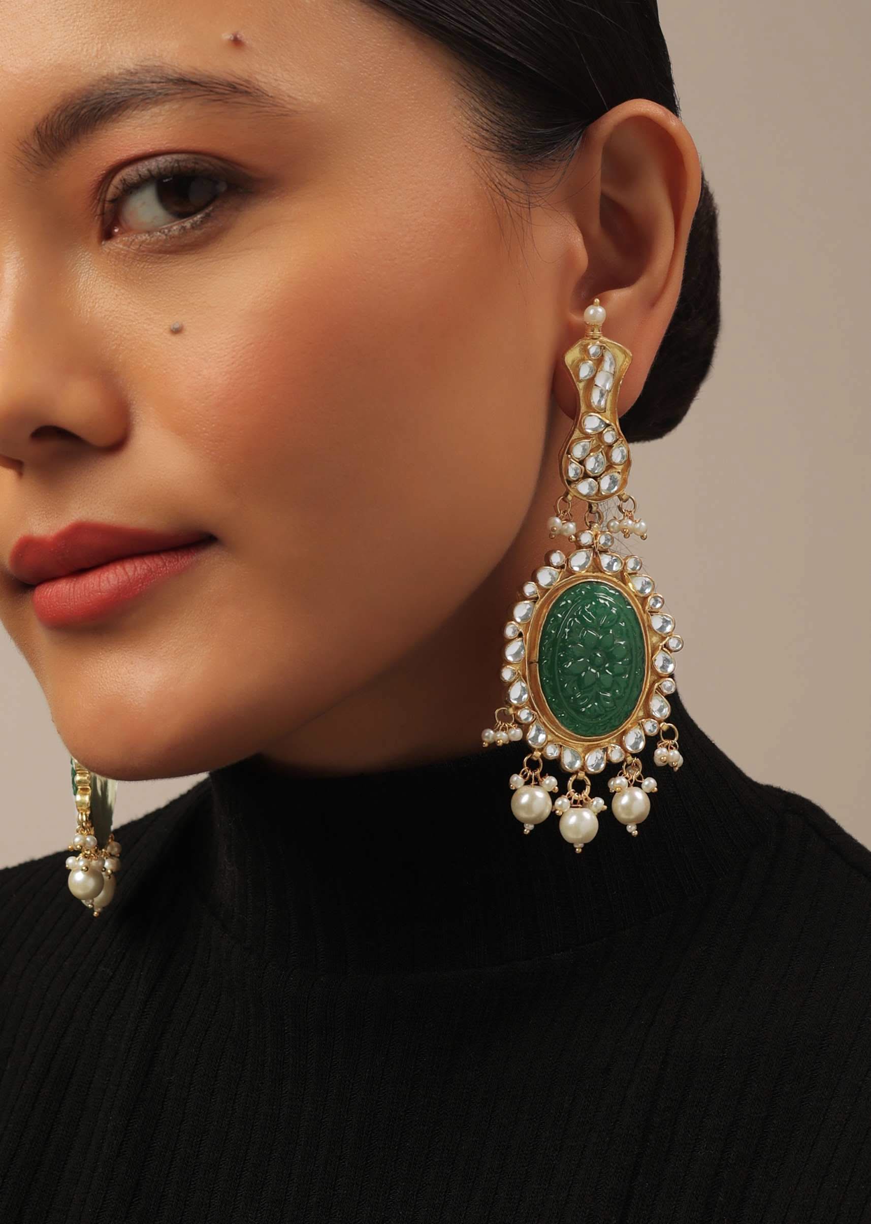 gold_finish_carved_emerald_green_kundan_polki-sg145660_5_d3f1fa1b-47d6-4961-a24f-4baef41baaf0.jpg