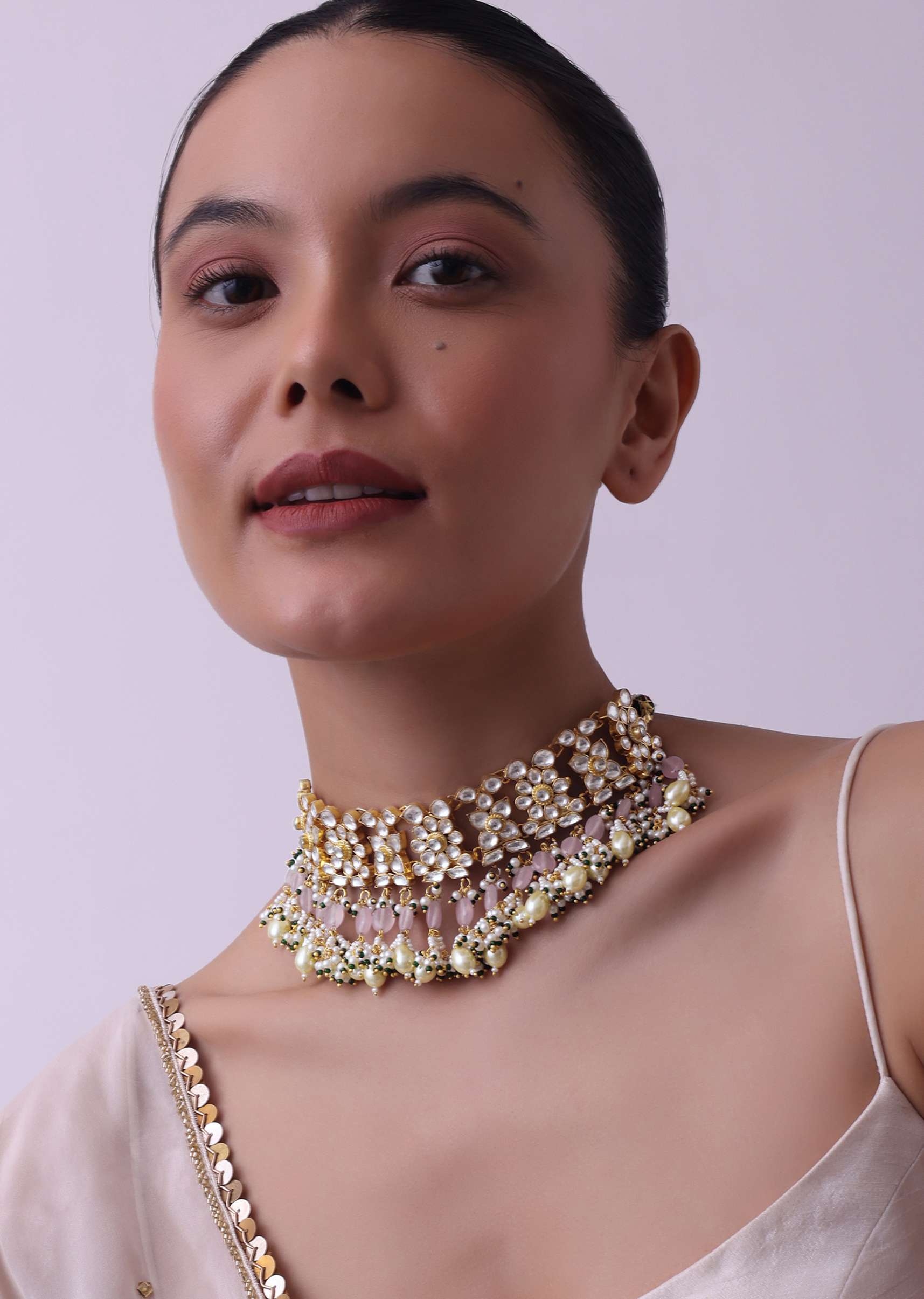 gold_finish_choker_with_pearls-sg145698_3_752d516e-121d-4137-a8ac-ee076fe73c26.jpg