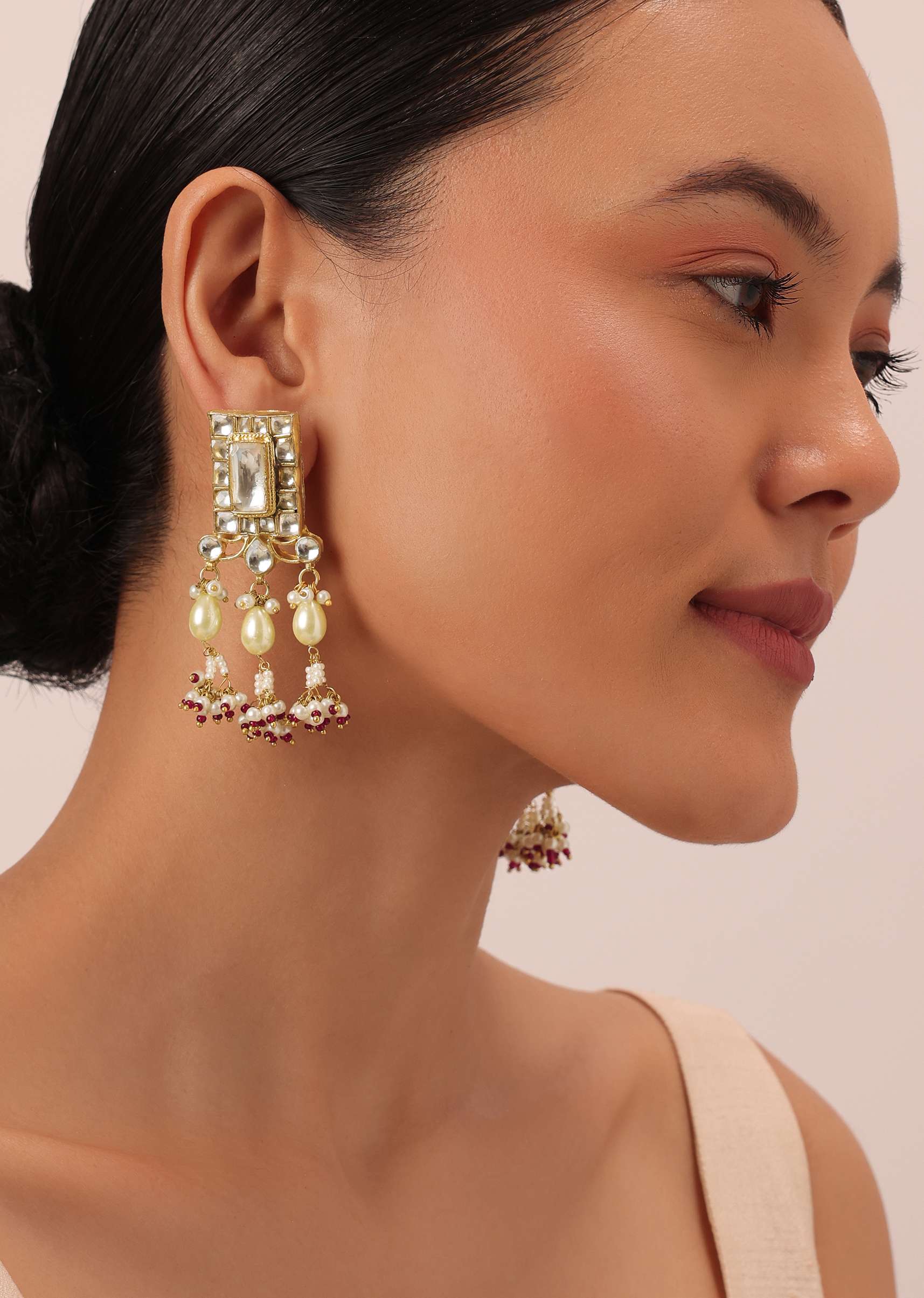gold_finish_kundan_necklaces_set_with_pearls-sg145700_1_f428bd10-748d-4228-ad7d-65f9b4792a8e.jpg