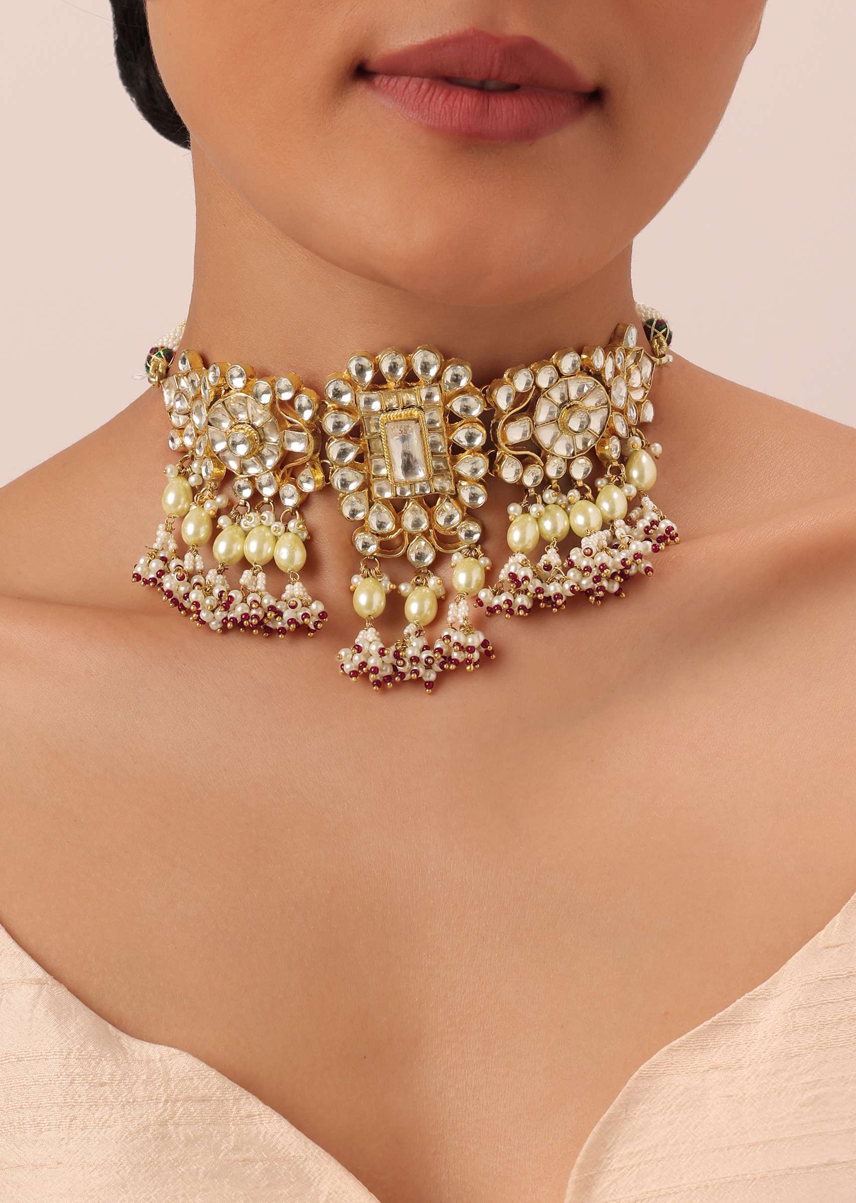 gold_finish_kundan_necklaces_set_with_pearls-sg145700_7_86586e81-2574-4d3d-8fb7-00ca737622ad.jpg