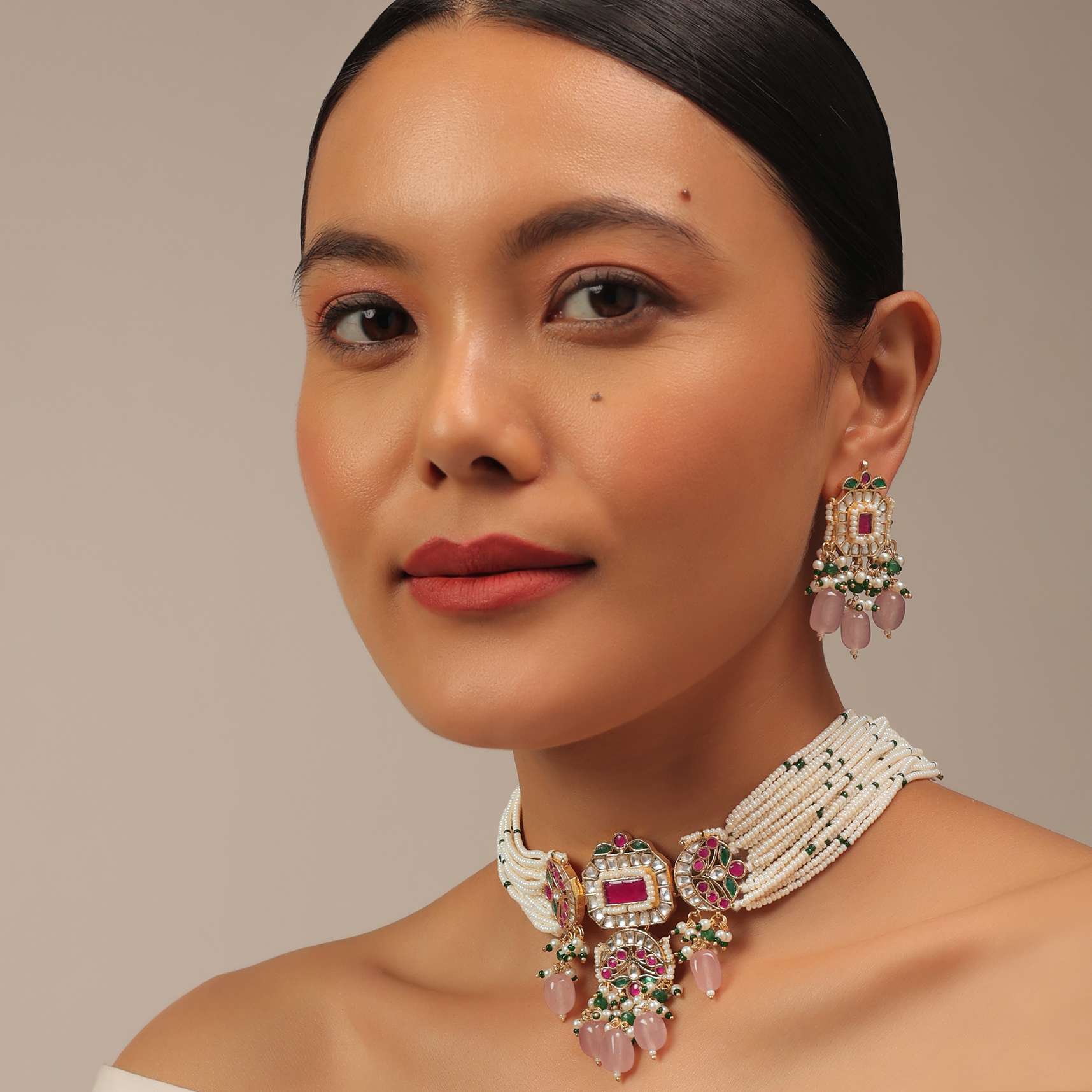 gold_finish_kundan_polki_choker_set-sg145699_3_83c4b4b6-0783-4c36-a368-7f11f4dc24f7.jpg
