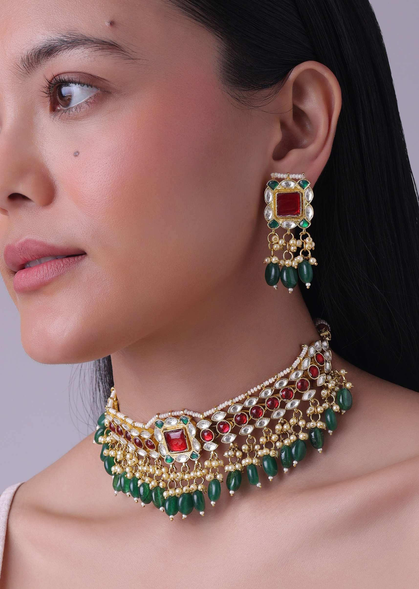 gold_finish_kundan_polki_red_and_green_choker-sg145685_3_6477459f-a162-4bbe-9d00-5ad1d2b43d8c.jpg