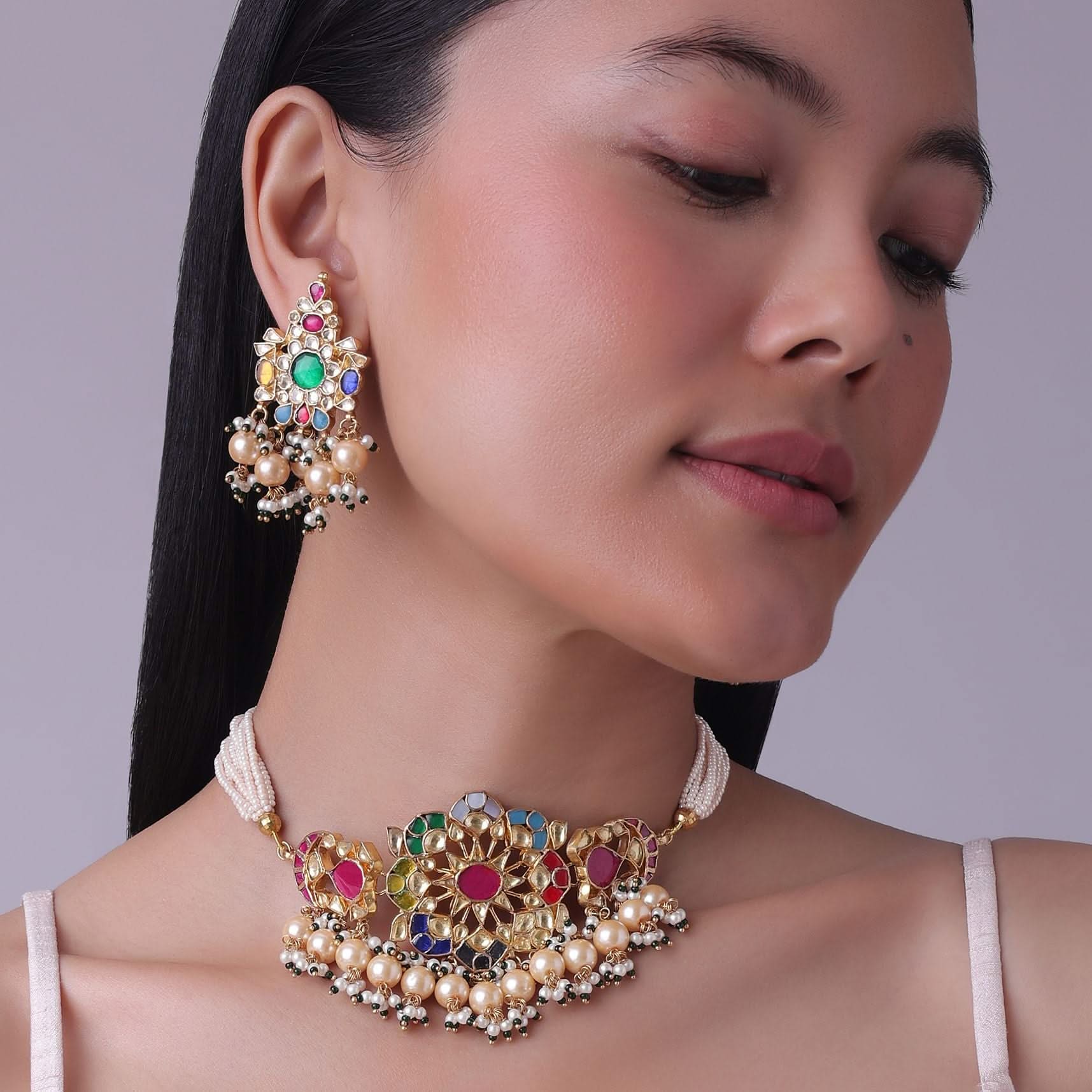 gold_finish_kundan_polki_red_and_green_choker-sg145701_3_2c252de3-4450-41ff-a38e-3ef76ff073a5.jpg