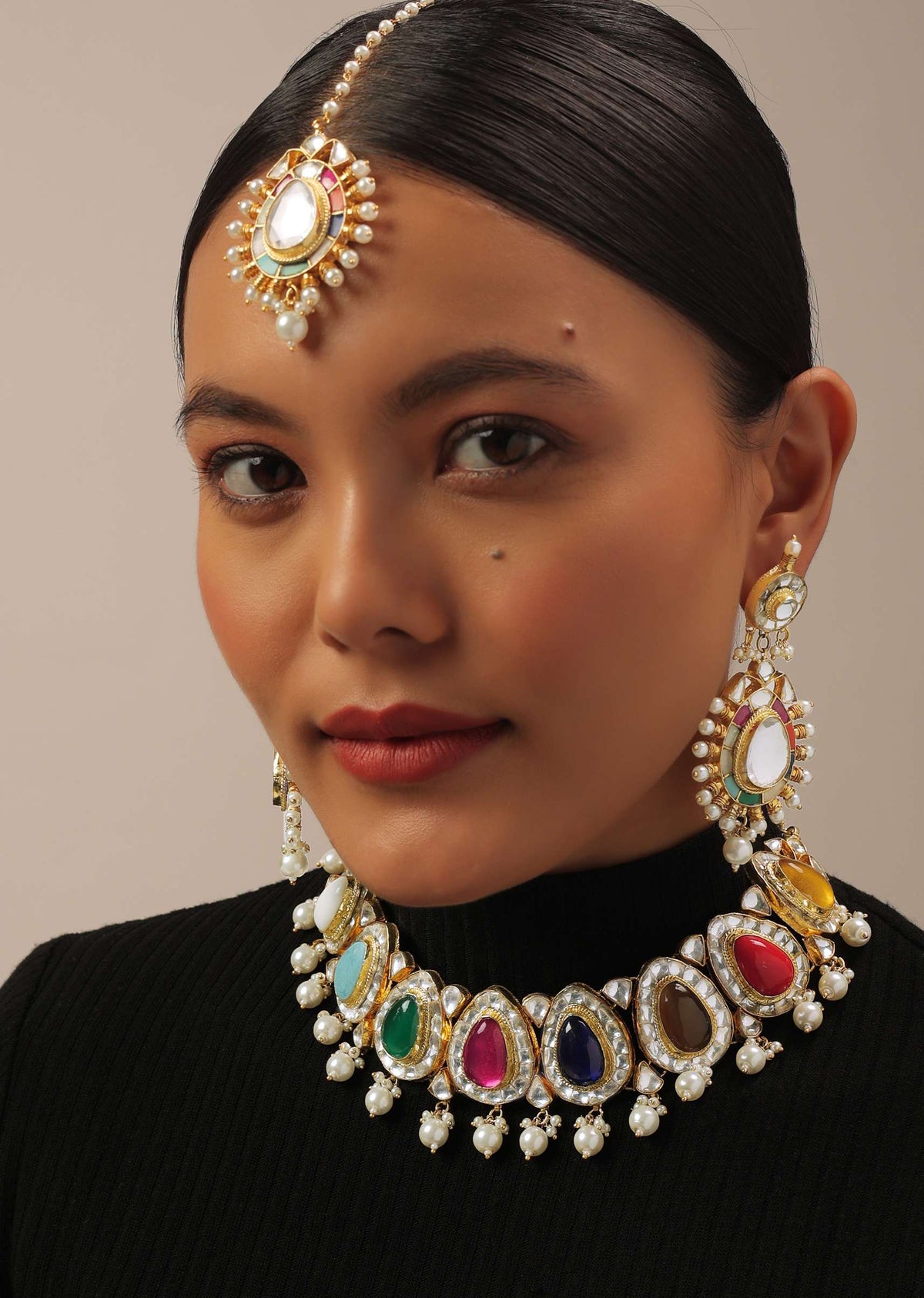 gold_finish_navratna_kundan_polki_choker-sg145663_2_d3b445ab-2fb4-4191-89b5-4f3b6967911c.jpg