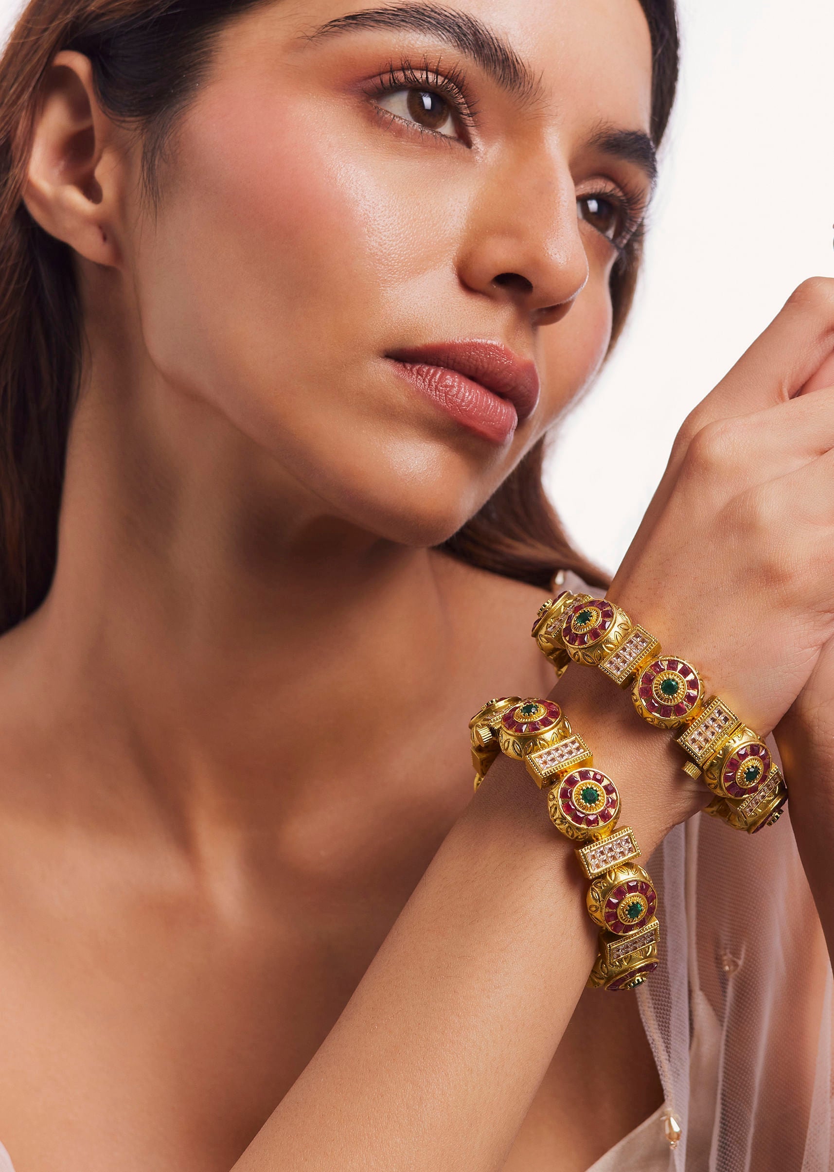 gold_finish_red_kada_bangles_in_kundan_polki-sg285370_1_38e3eb34-2d33-400a-8e93-84ea6b7cda84.jpg