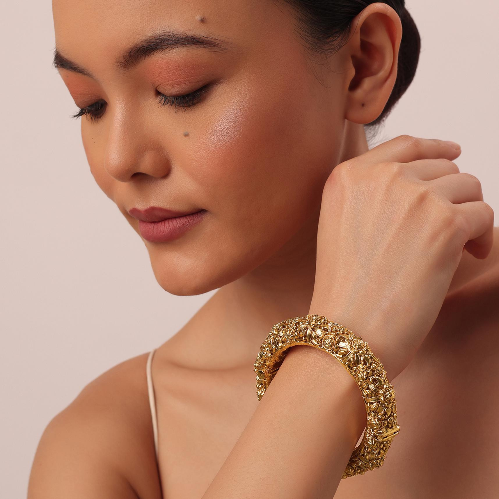gold_finish_temple_style_carved_bangle_in_mix_metal-sg202662_1_5f661504-77b2-43b0-941d-d5efc65675d2.png