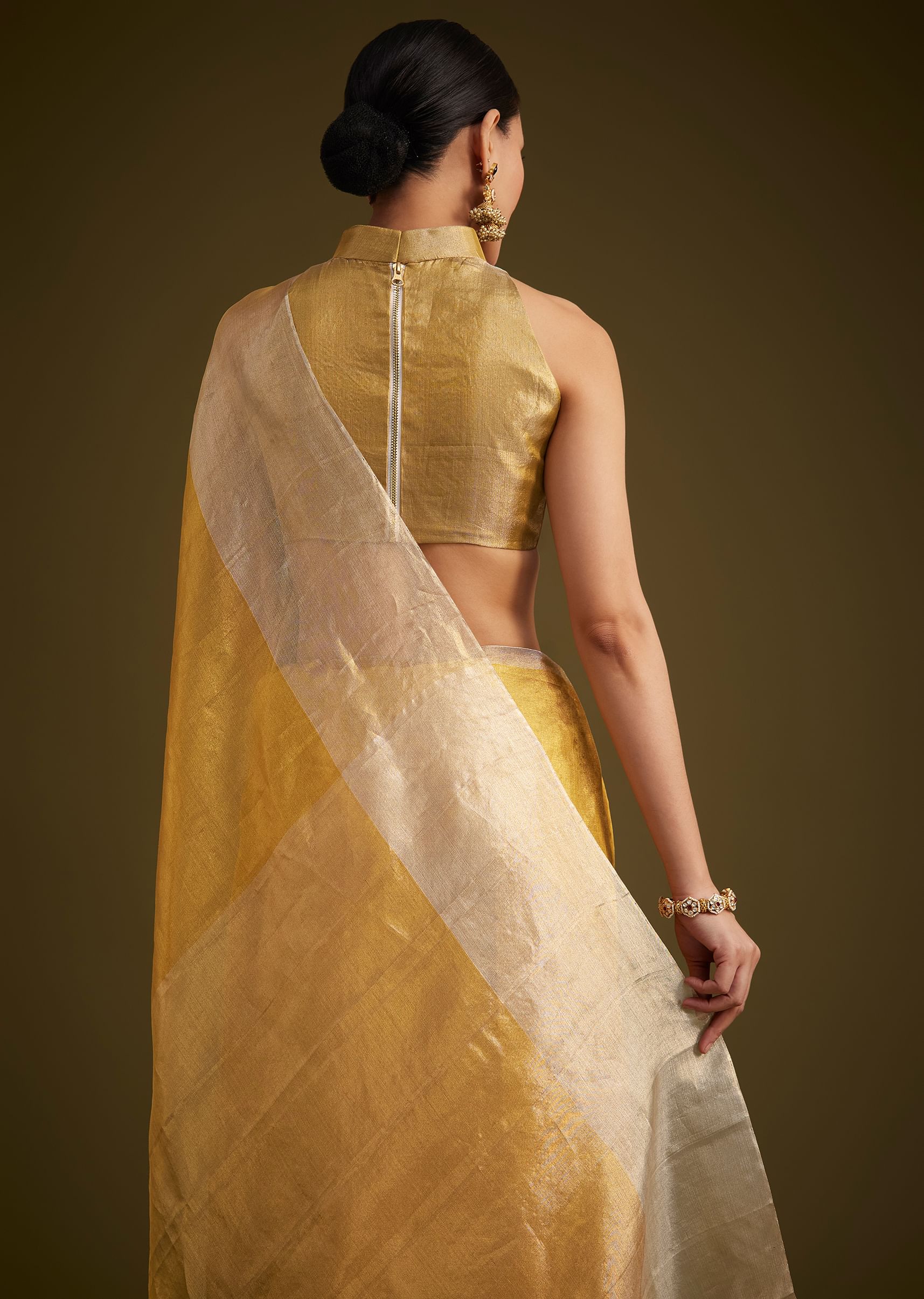 gold_kanjivaram_silk_saree_with_contrast_border_and_pallu-sg291499_3_f1e5f3c9-24e5-4f96-95a8-053566ddf61f.jpg